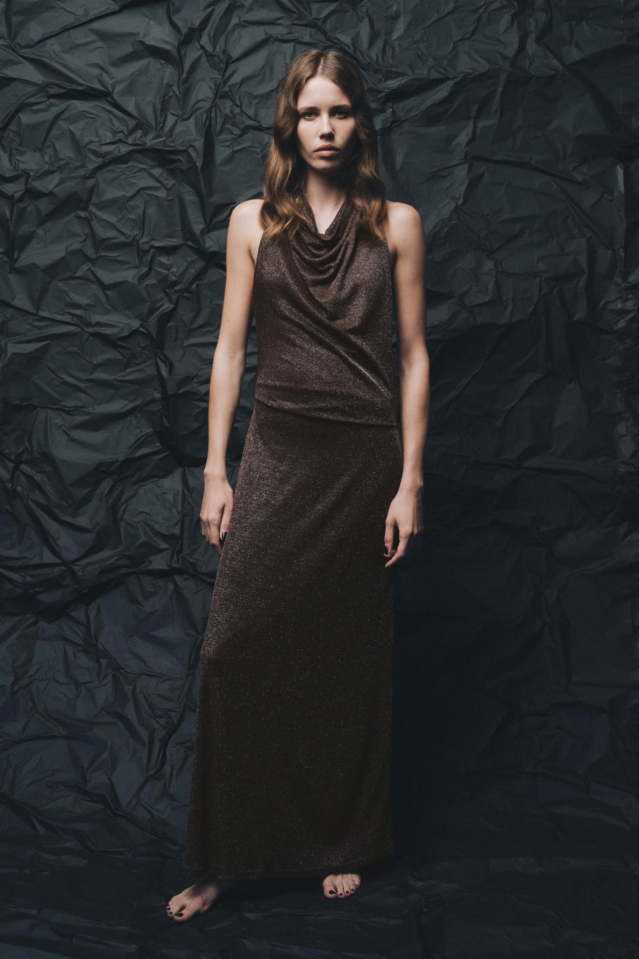 پیراهن بلند با نخ متالیک و پشت باز