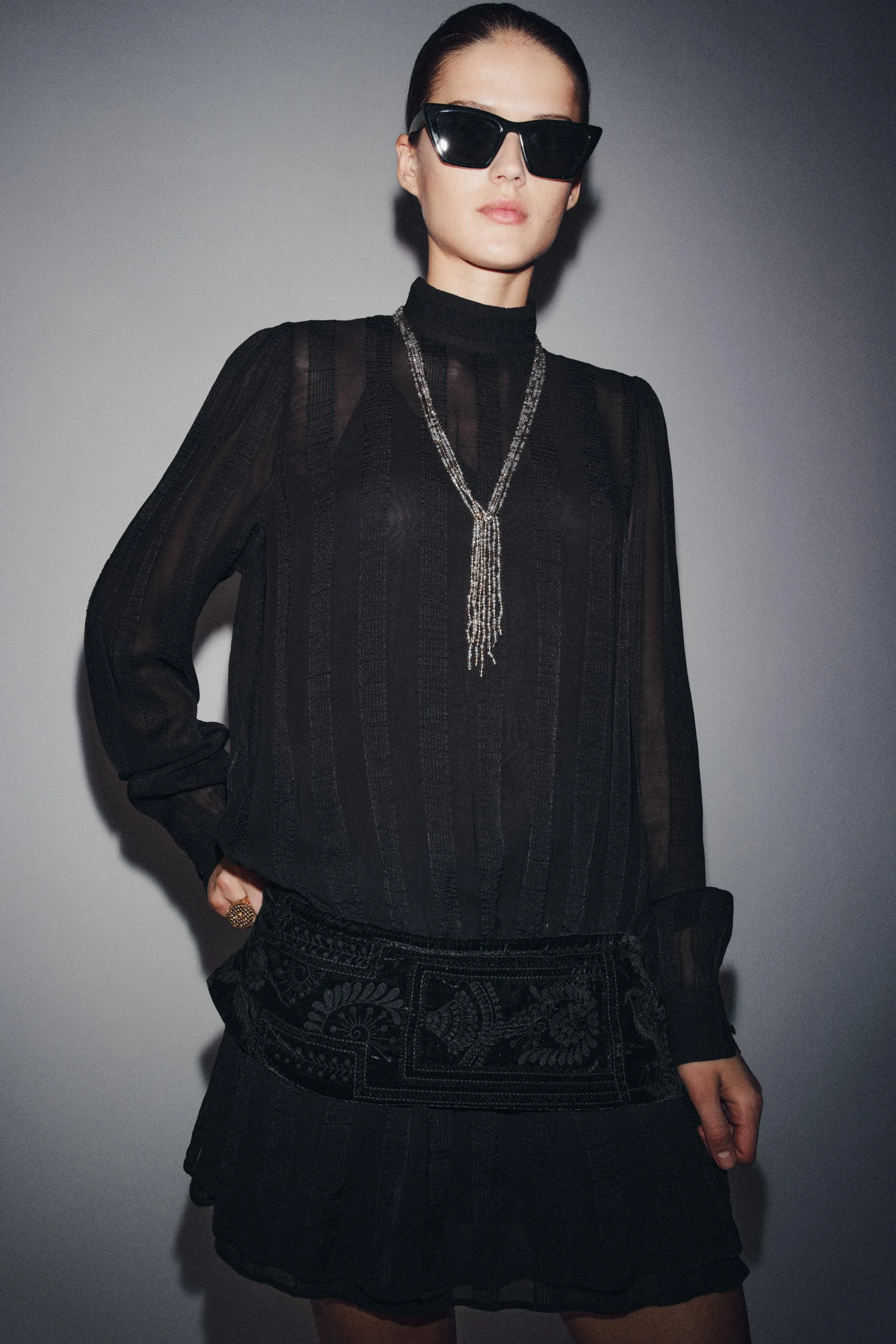 پیراهن متضاد ZW COLLECTION با کمربند گلدوزی شده