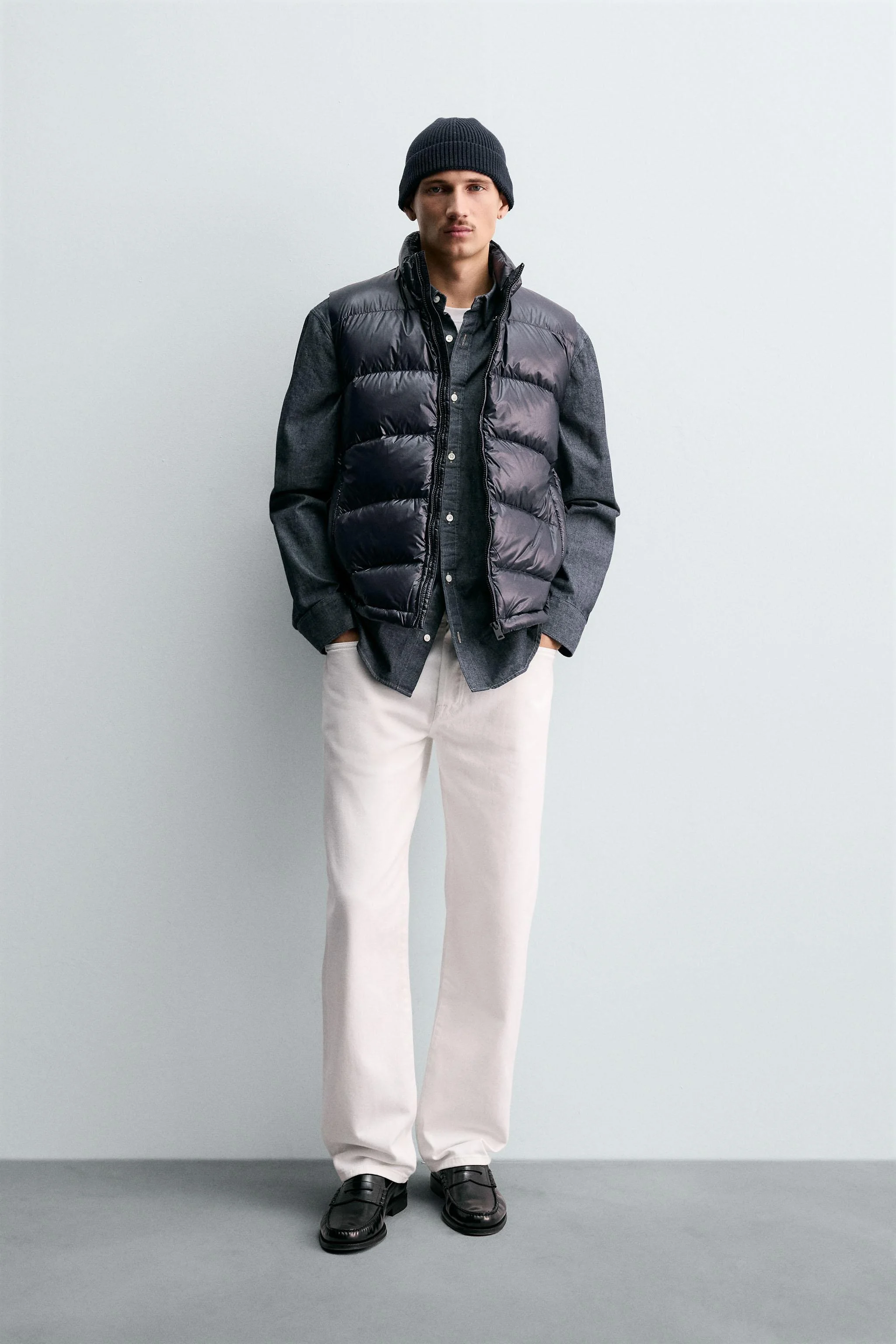 جلیقه پفی با الیاف %۸۰ پر و %۲۰ الیاف ضد آب