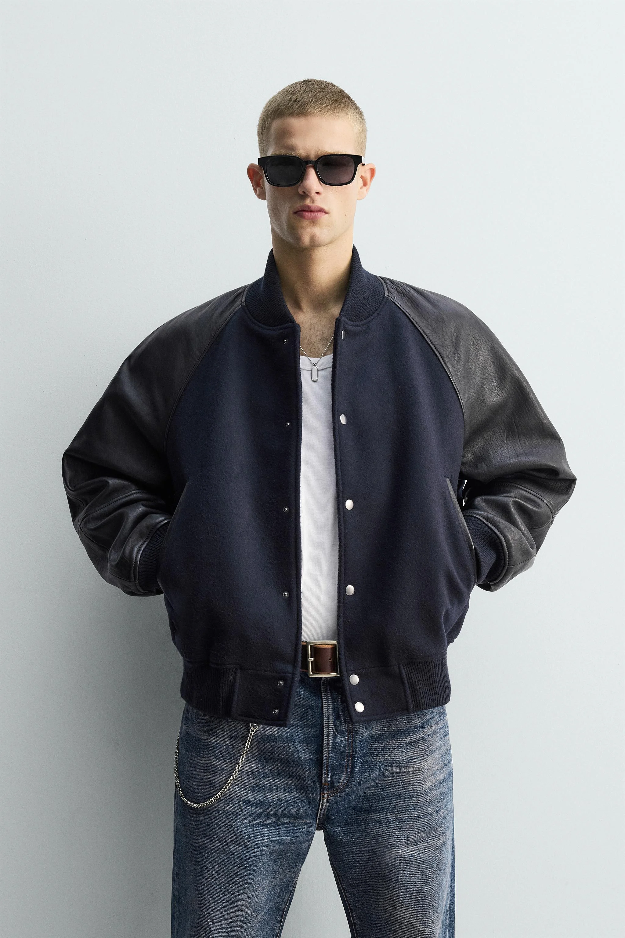 کاپشن خلبانی چرم متضاد با طرح محدود