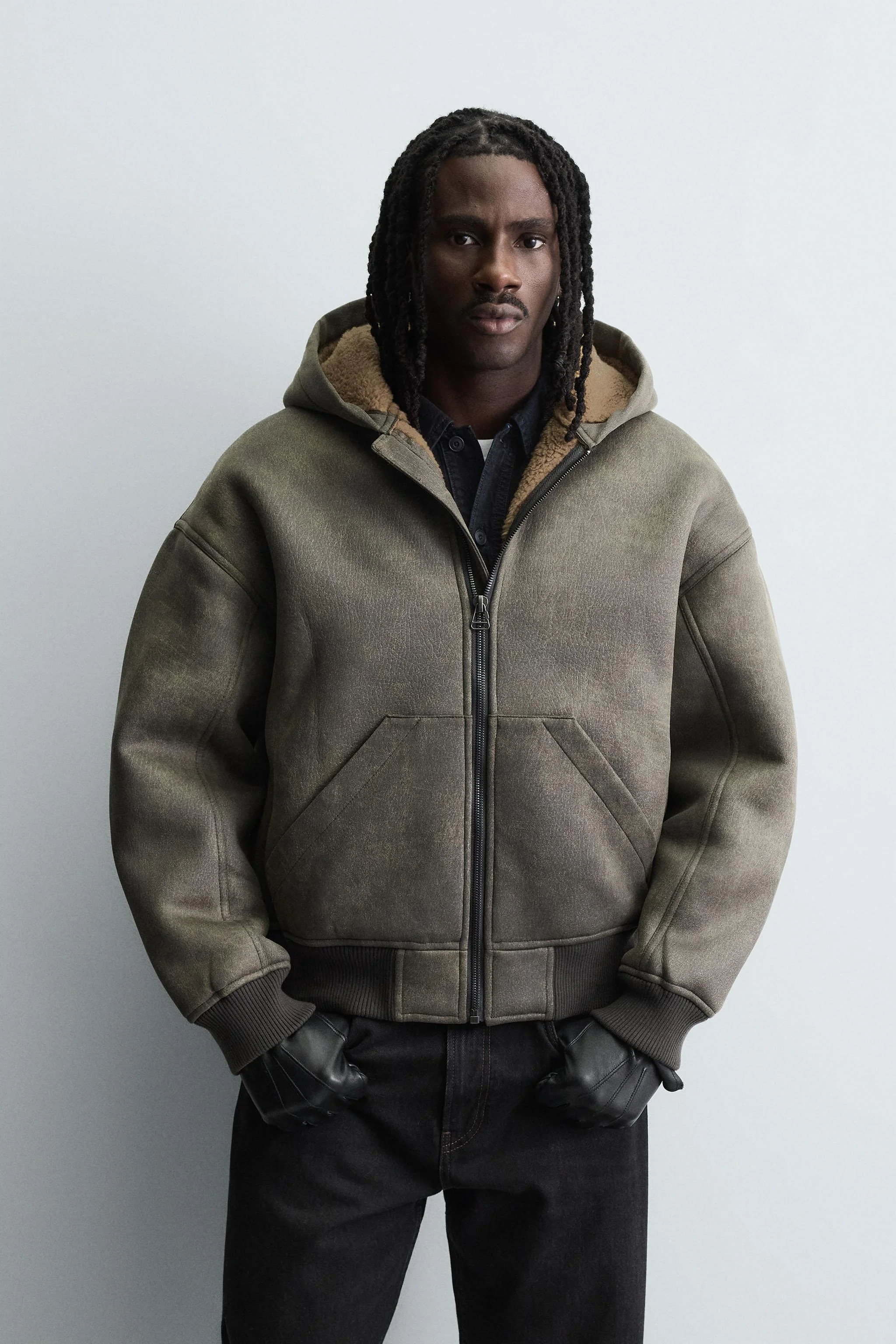 ژاکت دو رو چرم مصنوعی طرح دار ژاکت دو رو چرم مصنوعی طرح دار