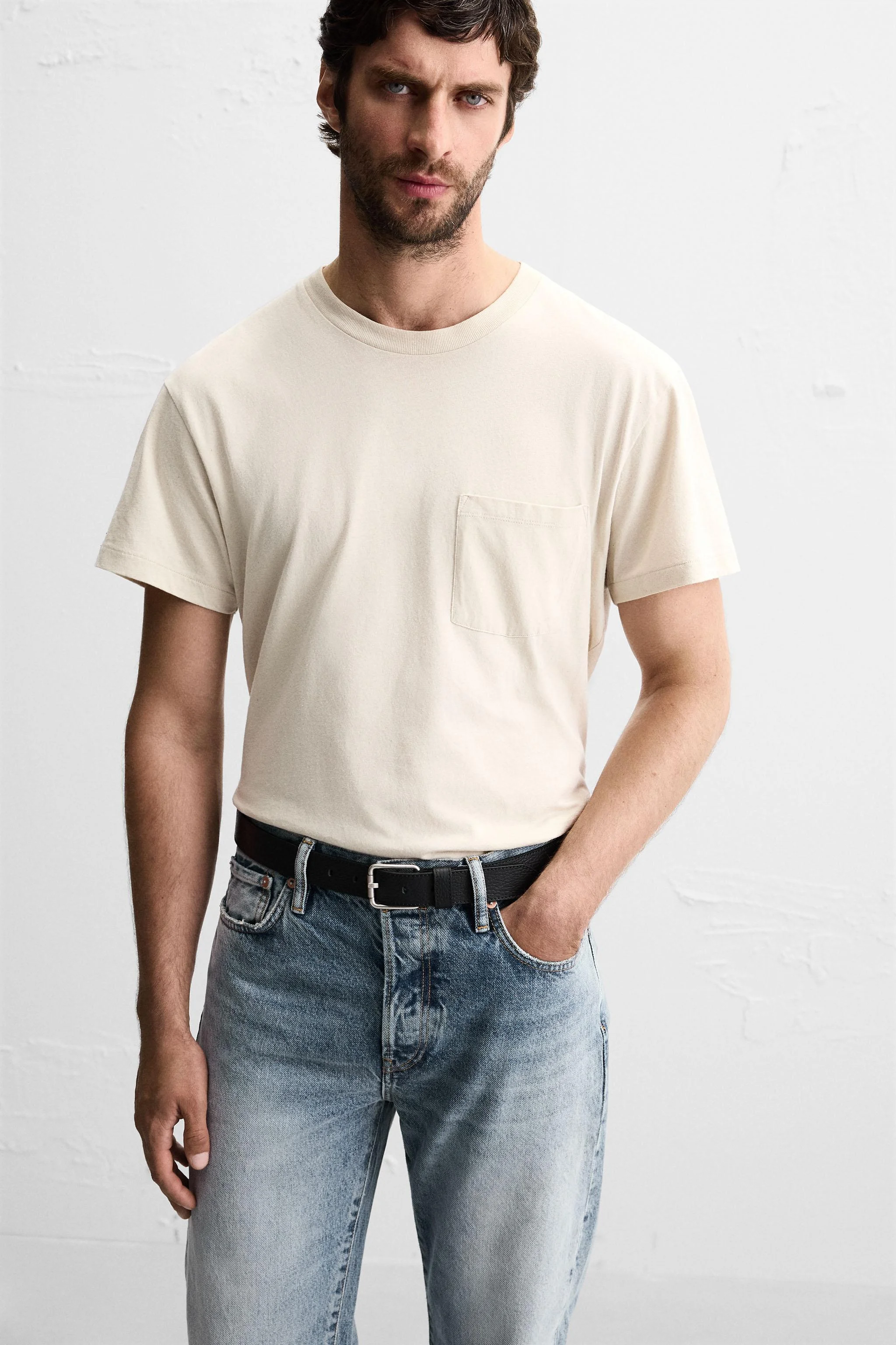 کمربند چرمی با دوخت تزئینی