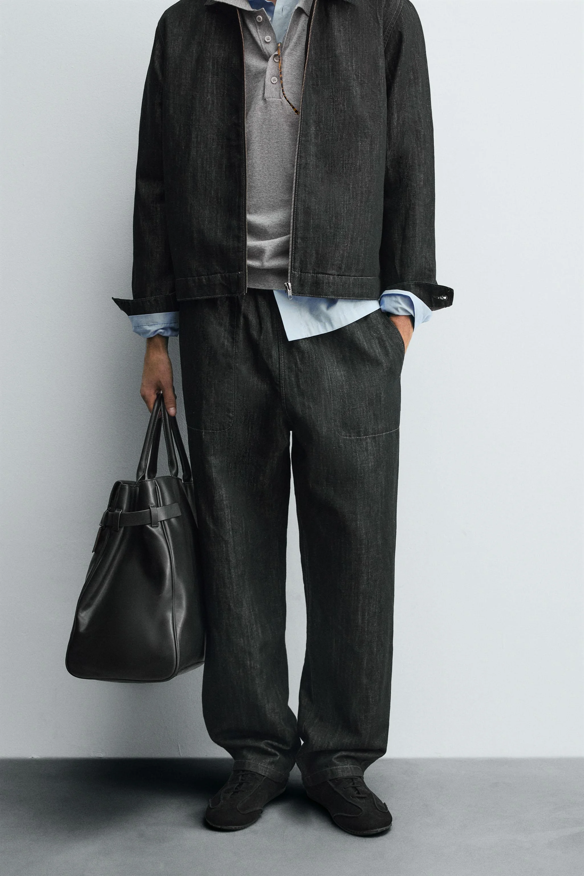 شلوار جین جاگر با فیت آزاد شلوار جین جاگر با فیت آزاد