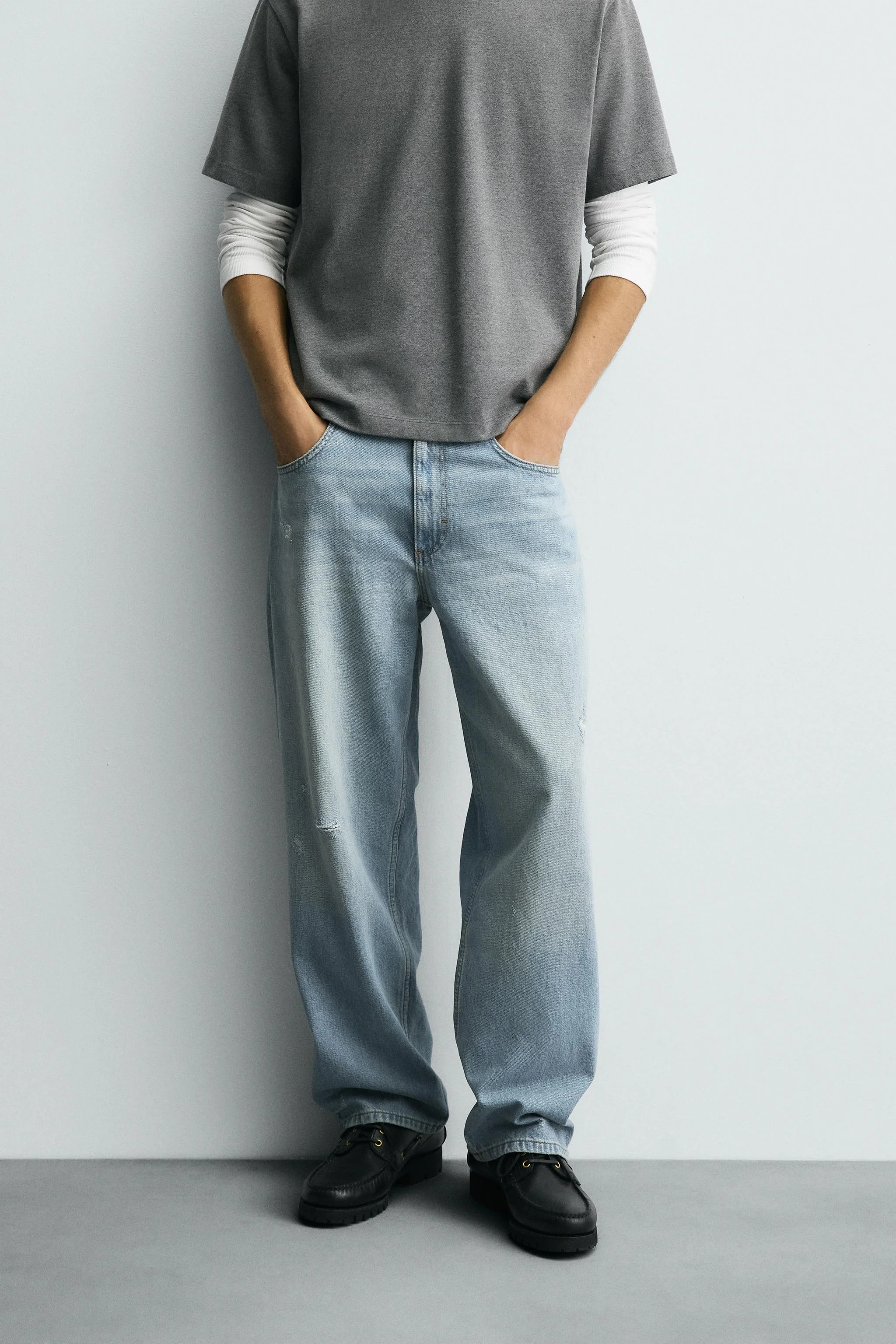 شلوار جین بگ فیت © OTIS KWAME KYE QUAICOE شلوار جین بگ فیت © OTIS KWAME KYE QUAICOE