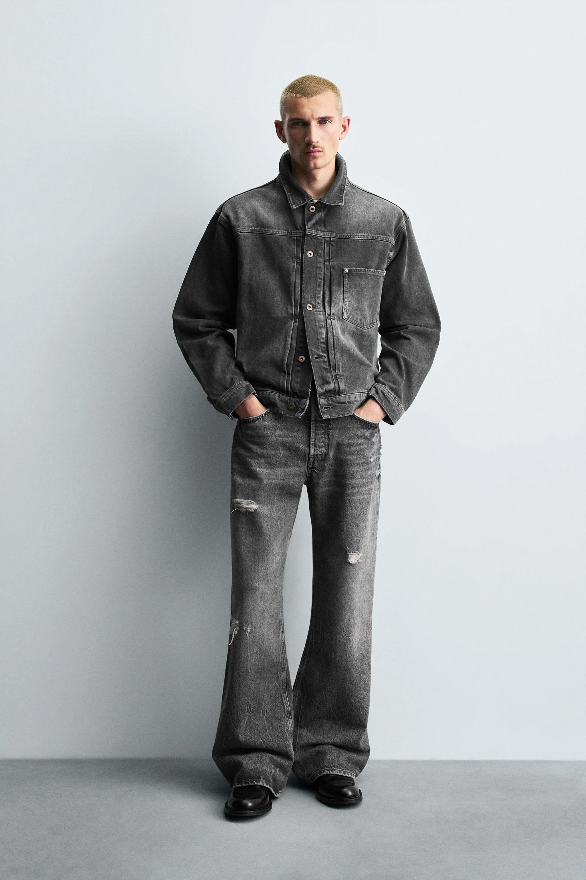 شلوار جین پاچه گشاد شلوار جین پاچه گشاد