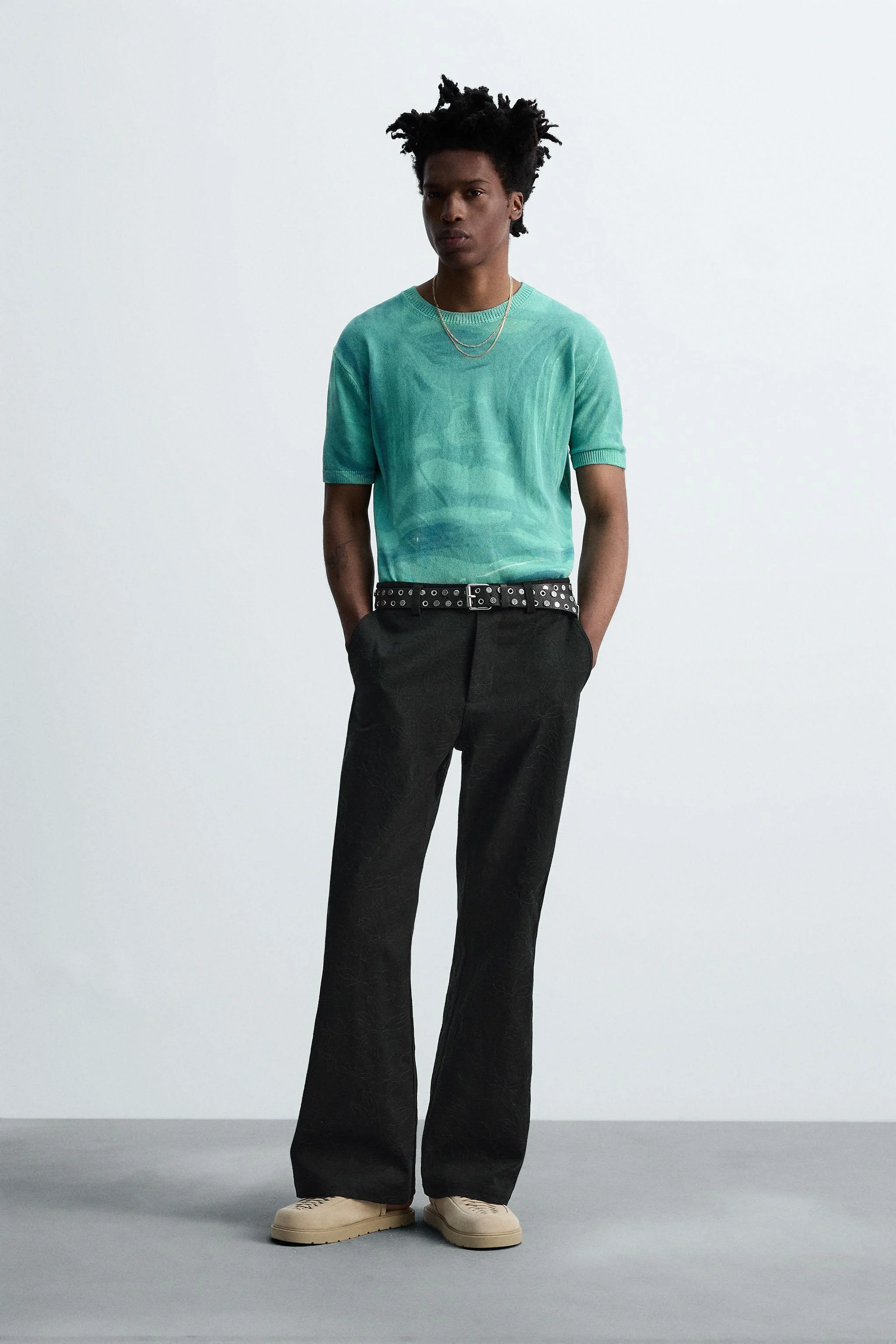 تی‌شرت بافتنی طرح‌دار © OTIS KWAME KYE QUAICOE