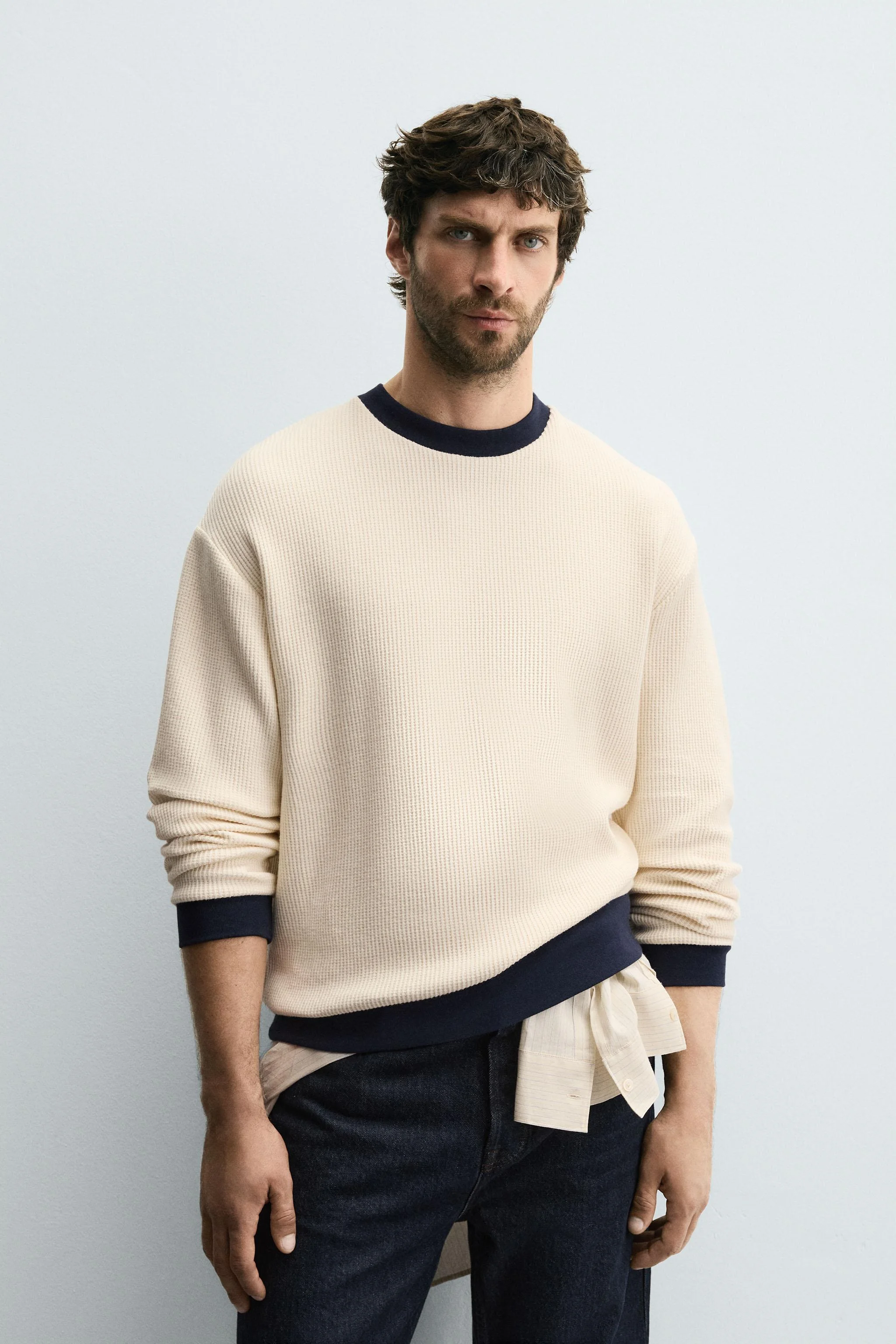 سویشرت بافت وافل با طرح متضاد سویشرت بافت وافل با طرح متضاد