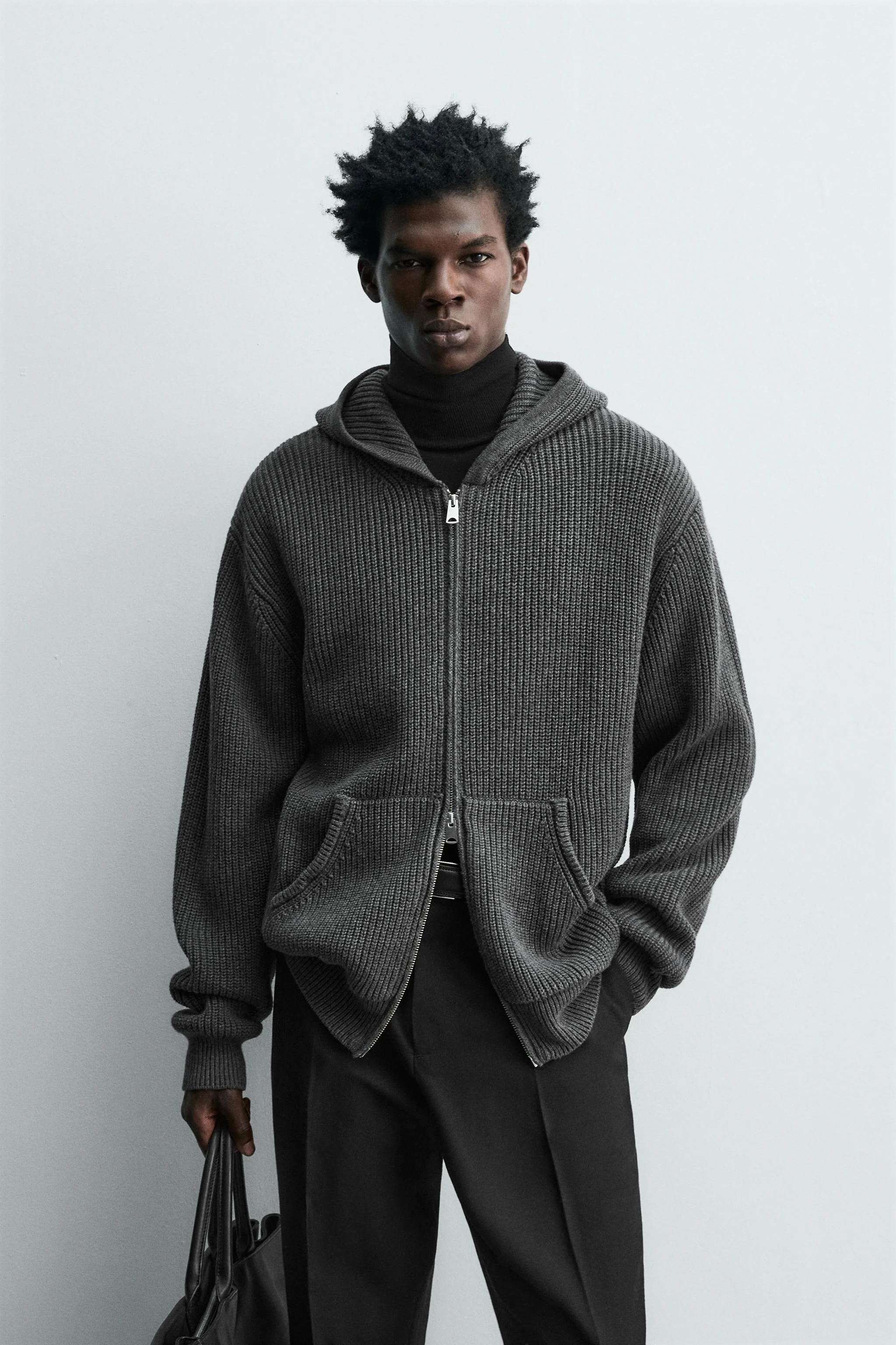 ژاکت بافتنی کلاه دار با ترکیب پنبه و پشم