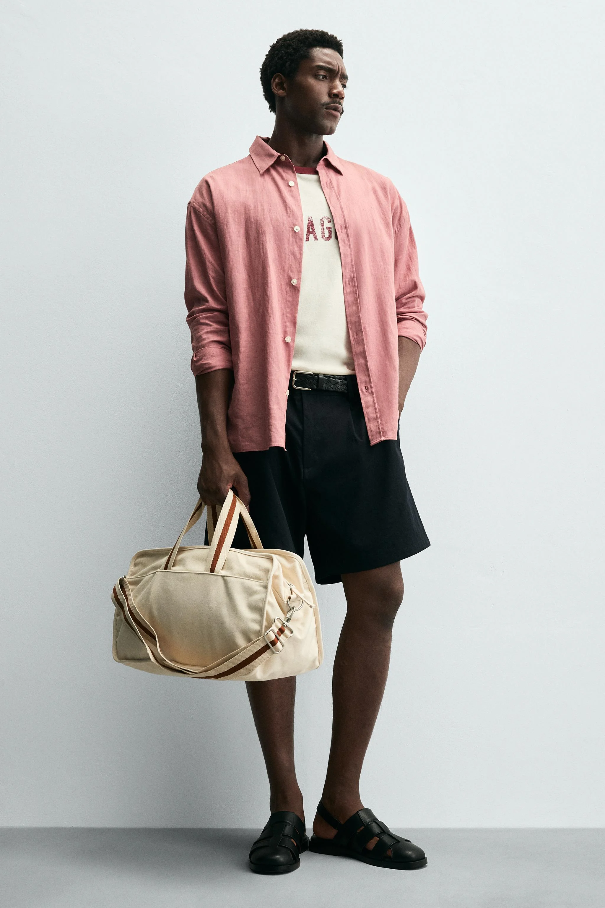 کیف مسافرتی با تضاد رنگی