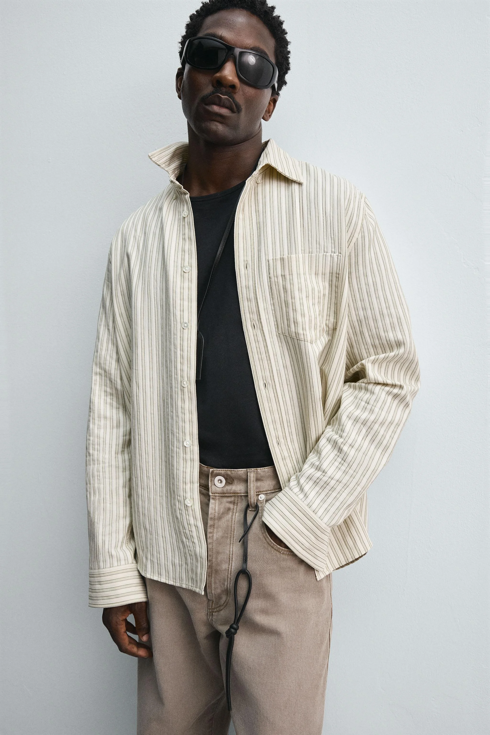 جاکلیدی چرمی با طراحی گره