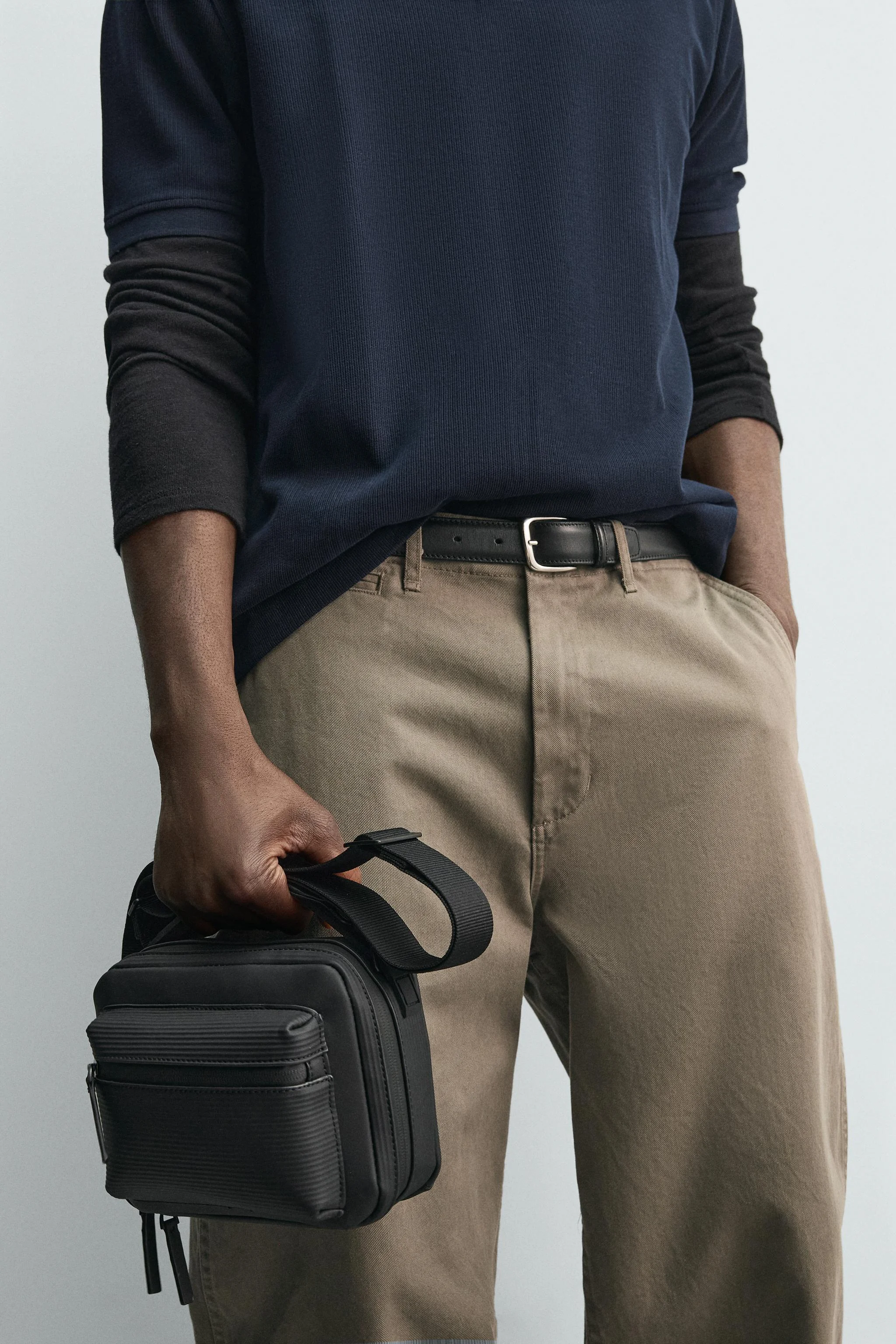 کیف رودوشی با بافت لاستیکی