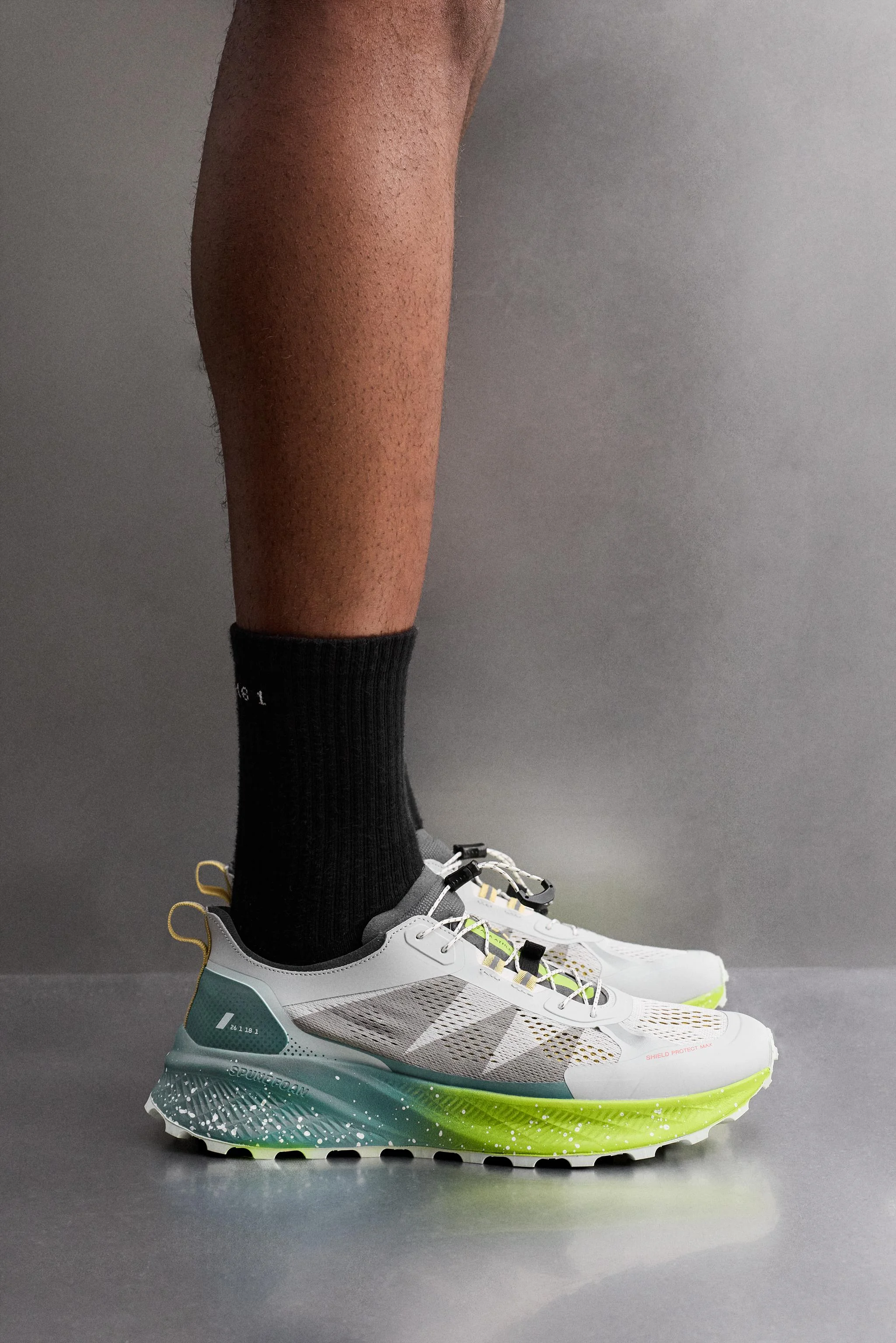 کفش های مخصوص دویدن در طبیعت