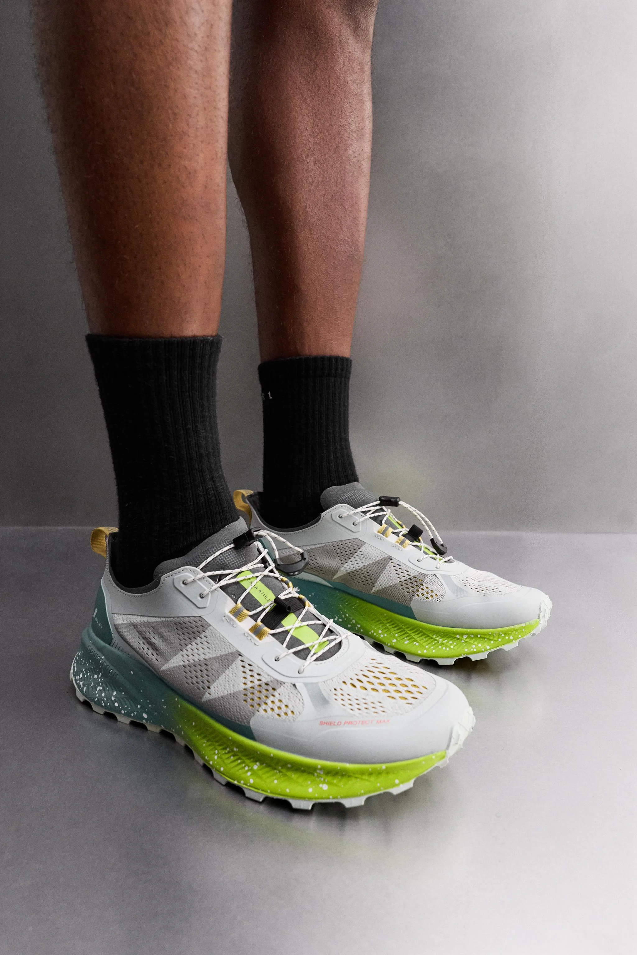 کفش های مخصوص دویدن در طبیعت