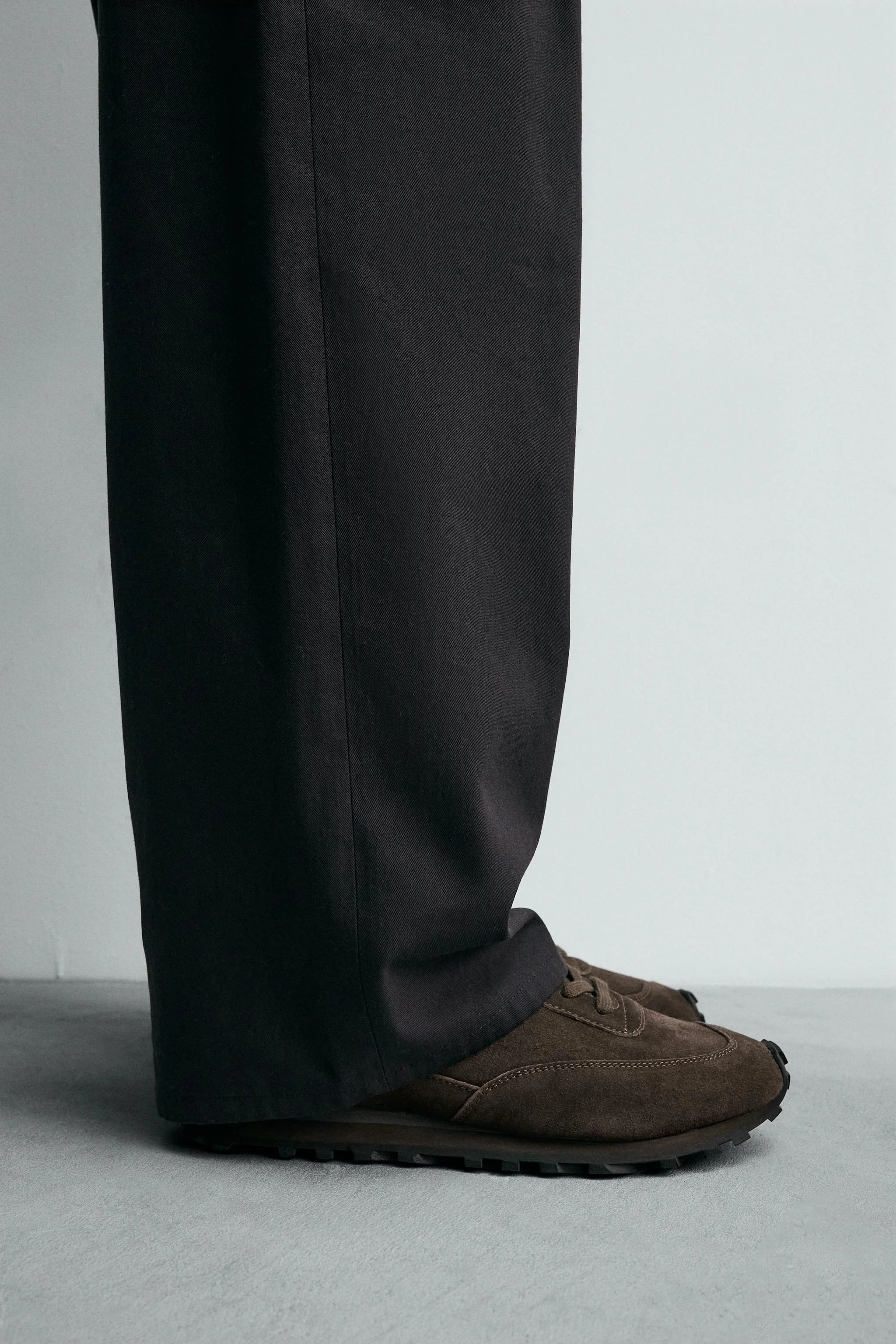 کفش ورزشی چرمی غیر رسمی