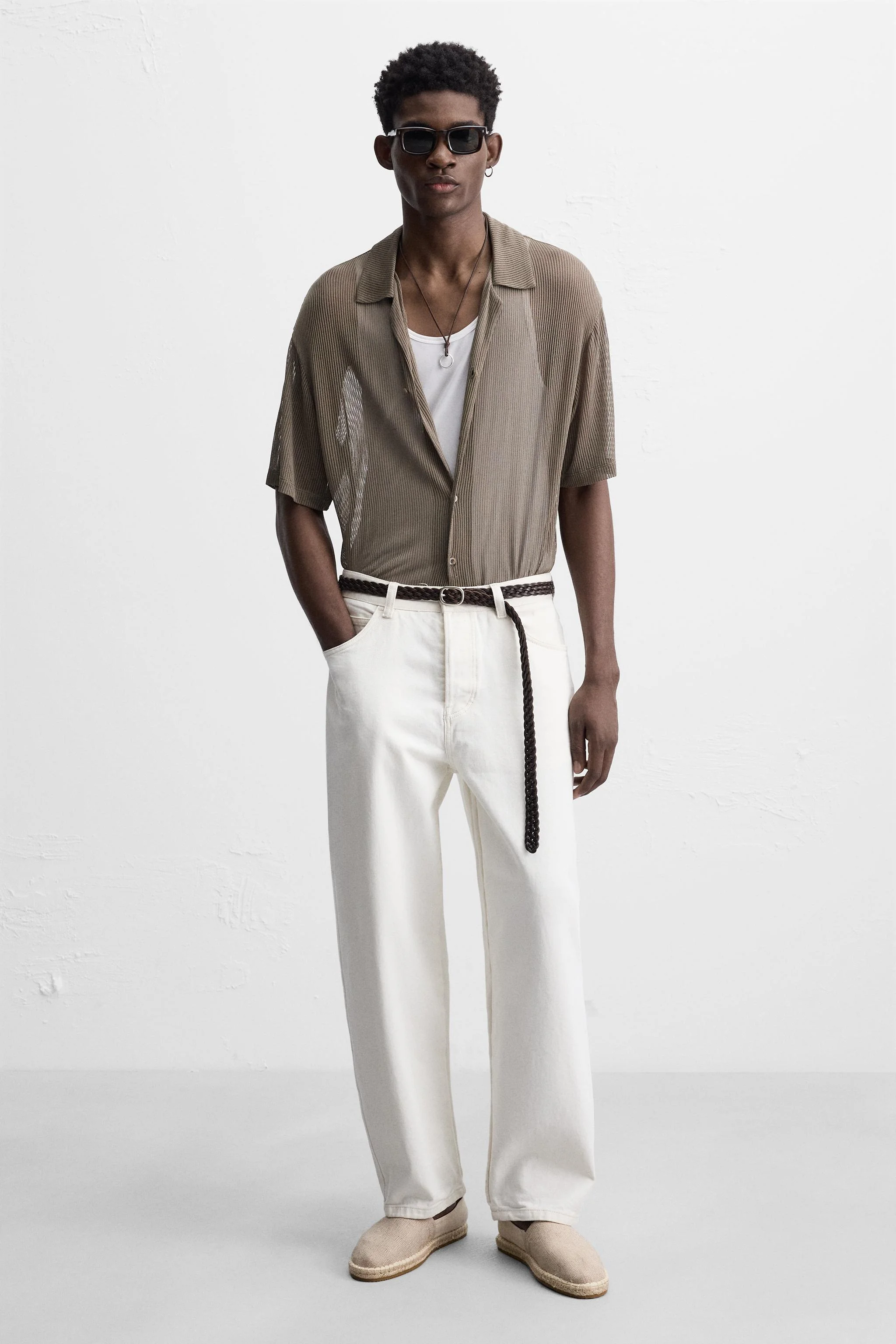 کفش های پارچه ای با زیره بافته شده