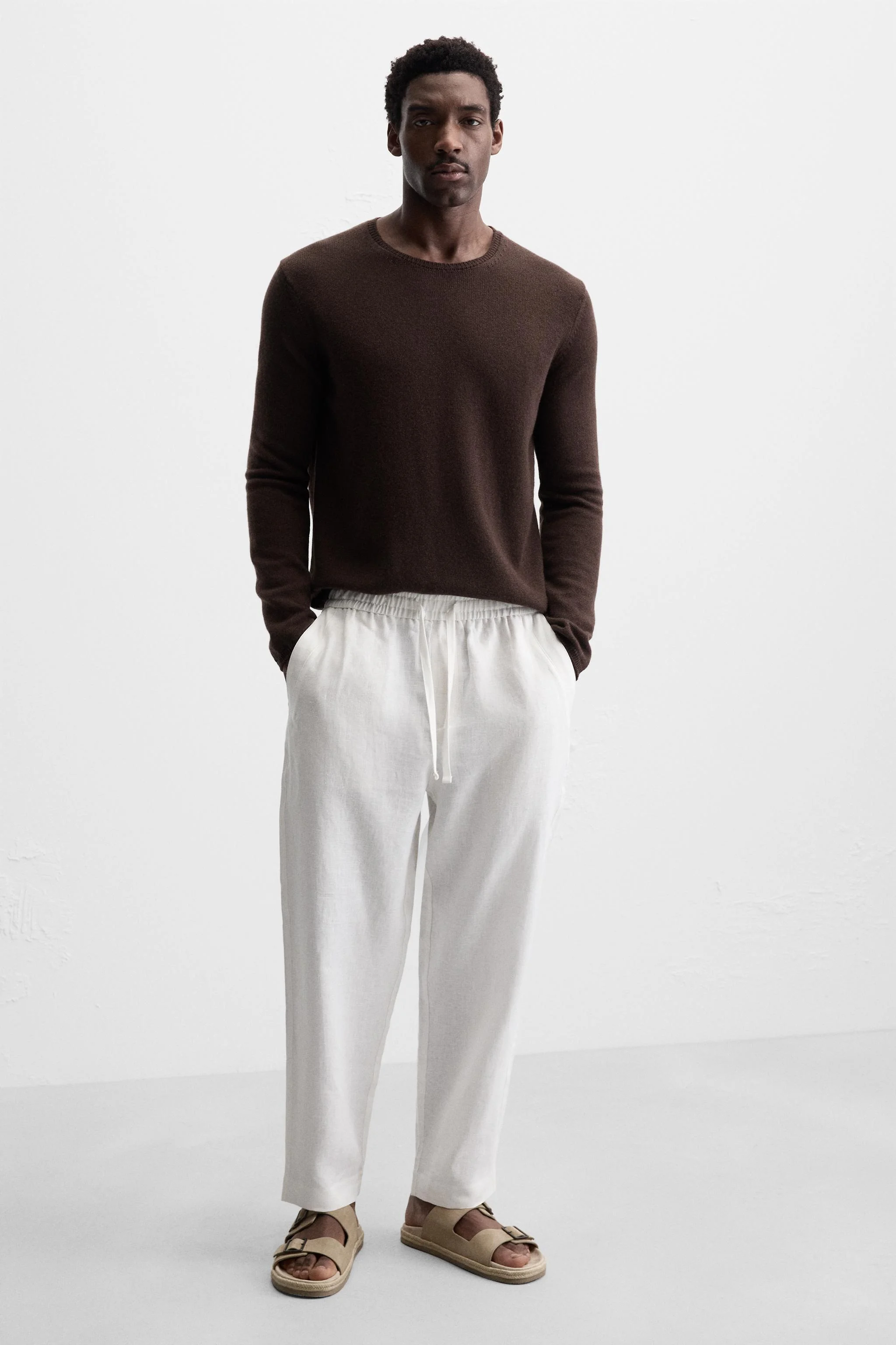 صندل چرمی با دو بند صندل چرمی با دو بند