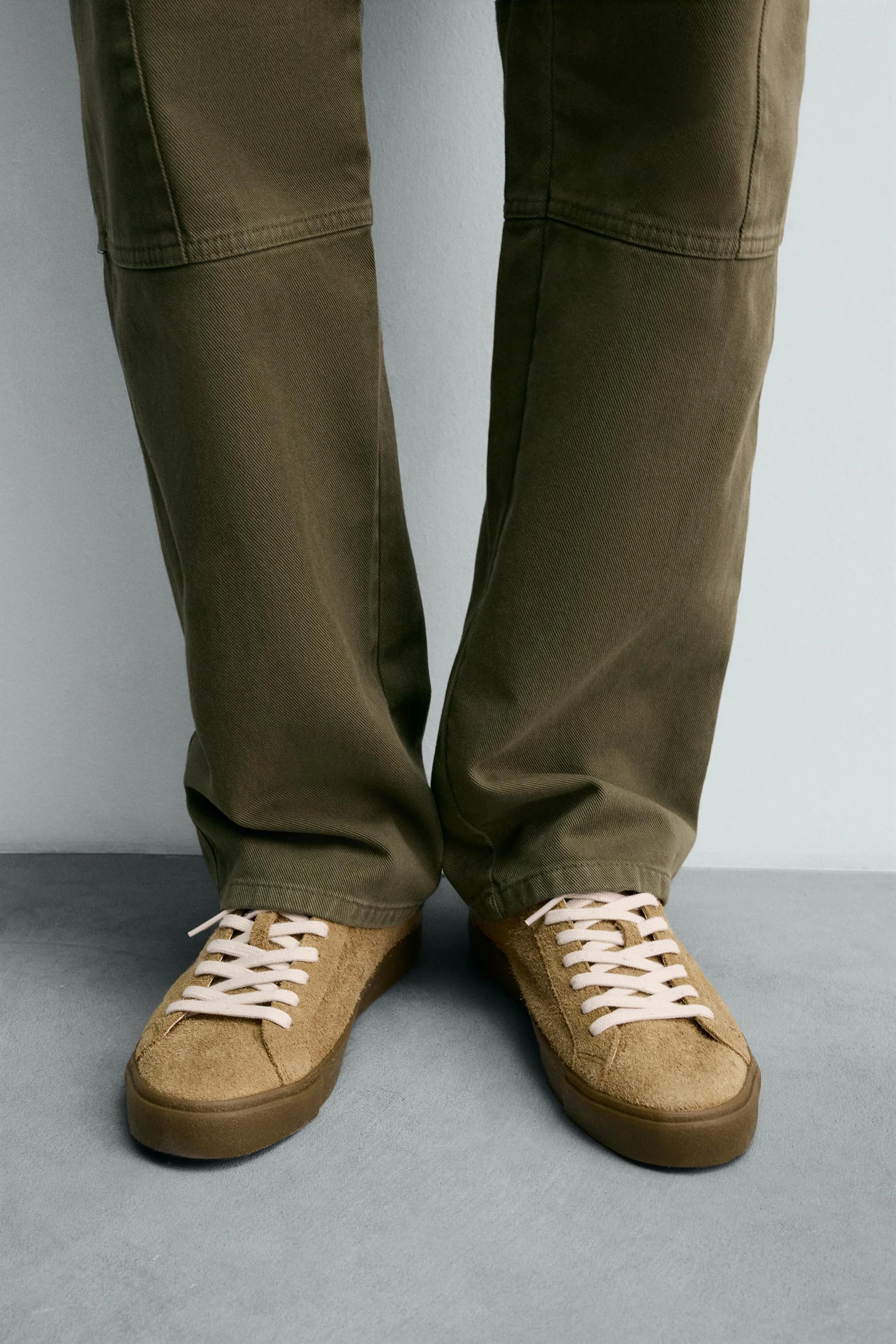 کفش ورزشی چرمی کفش ورزشی چرمی