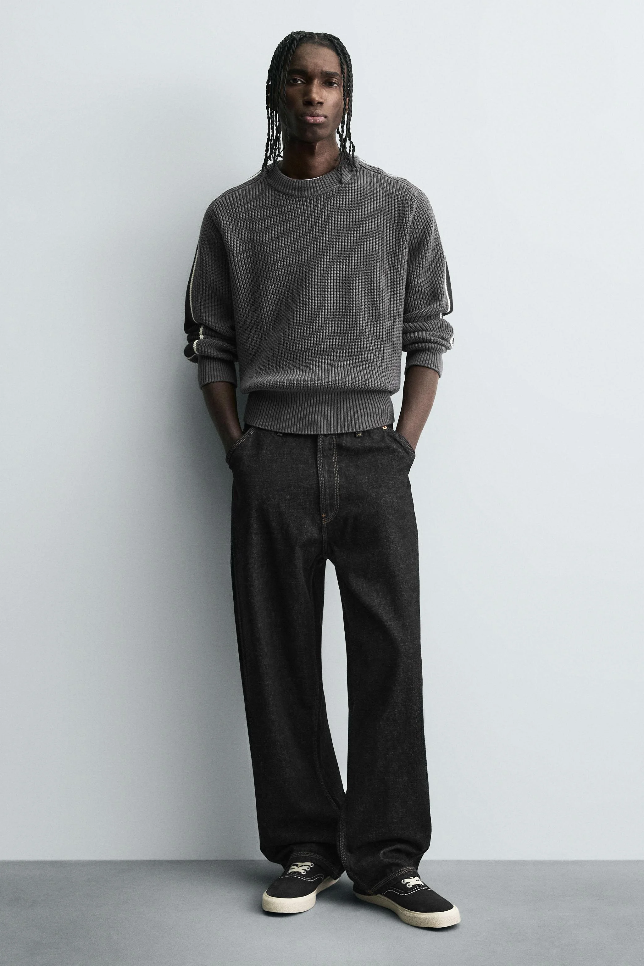 کفش ورزشی پارچه ای کفش ورزشی پارچه ای