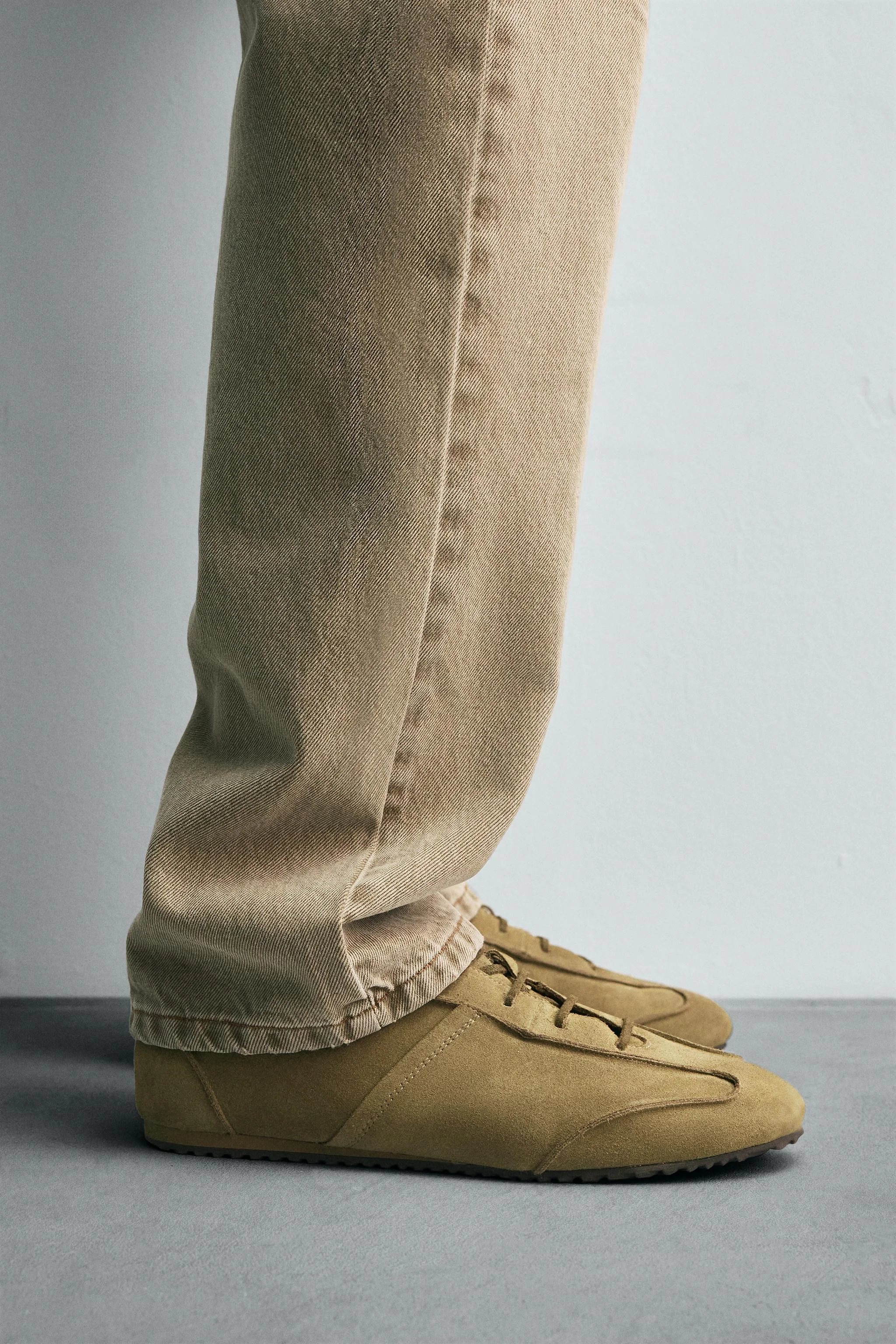 کفش ورزشی چرمی نسخه محدود