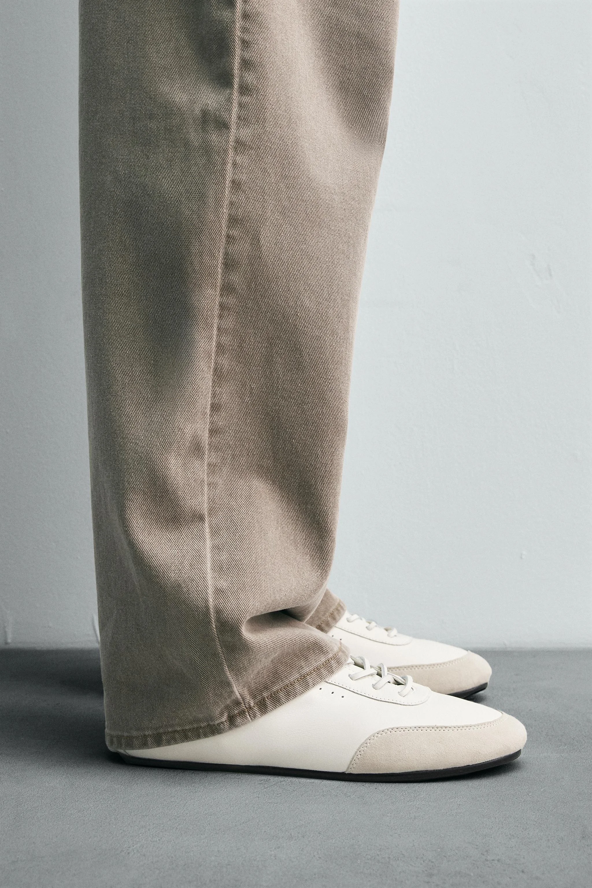 کفش ورزشی چرمی نسخه محدود