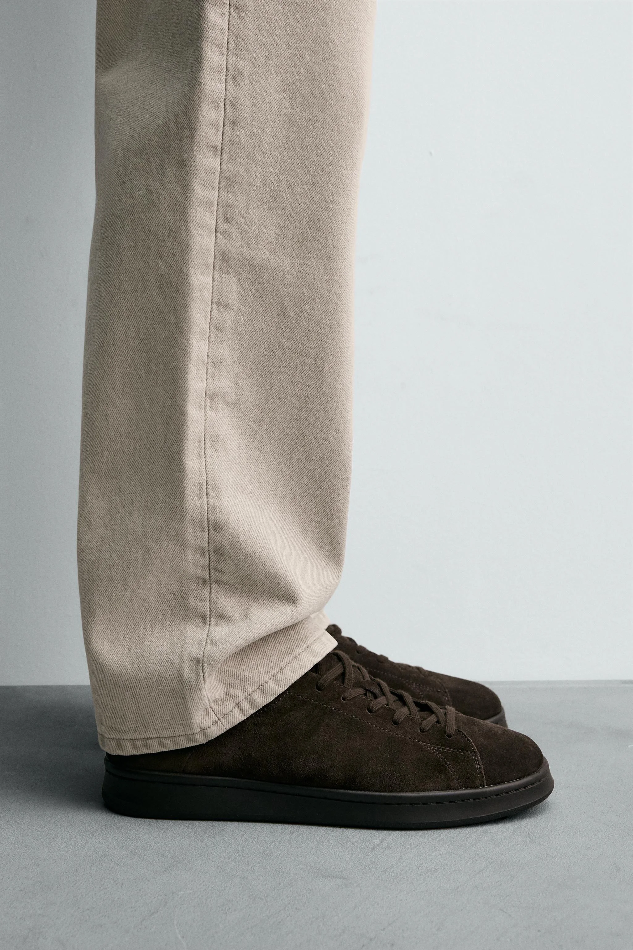 کفش ورزشی چرمی کفش ورزشی چرمی