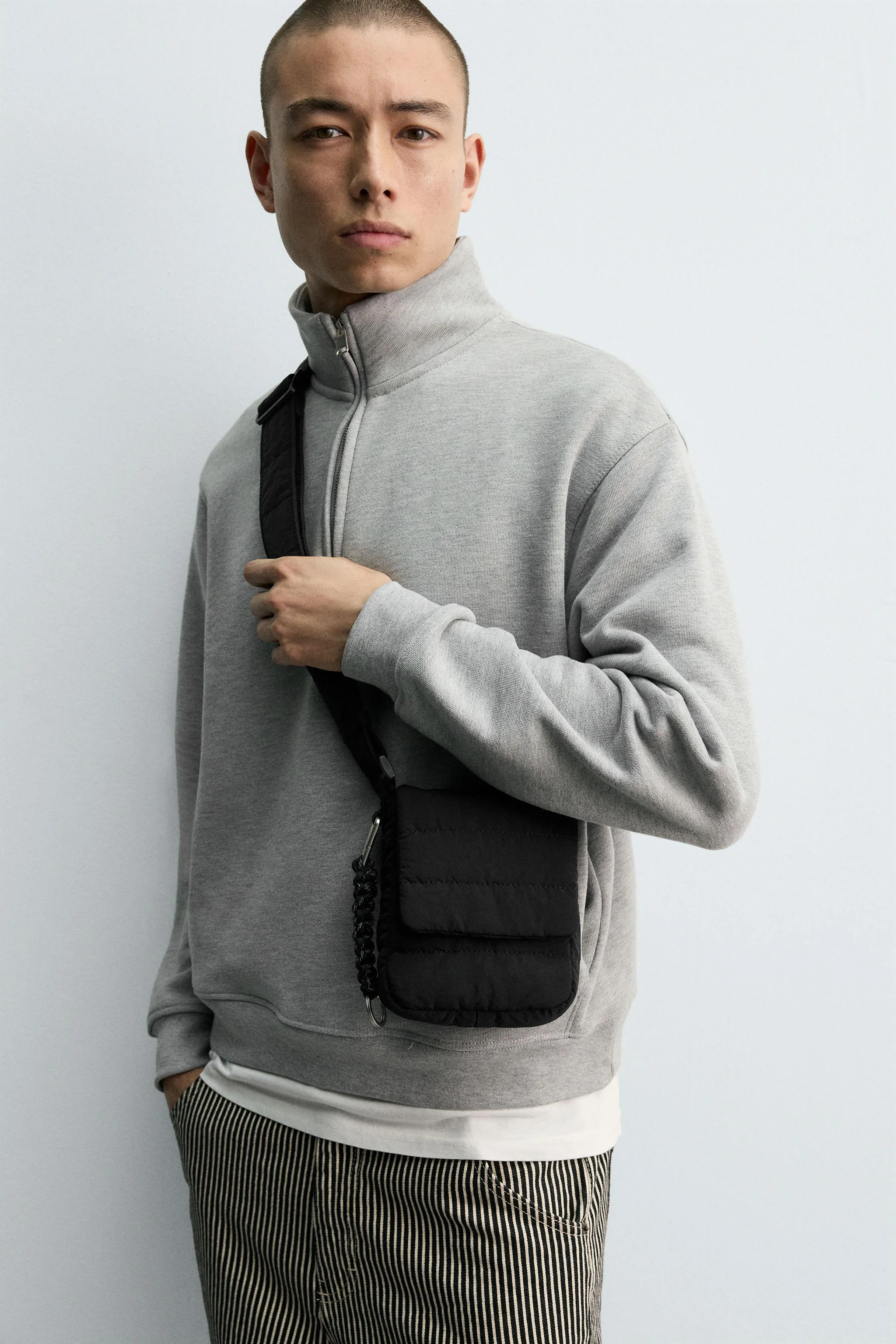 کیف رودوشی عمودی نایلونی طرح‌دار