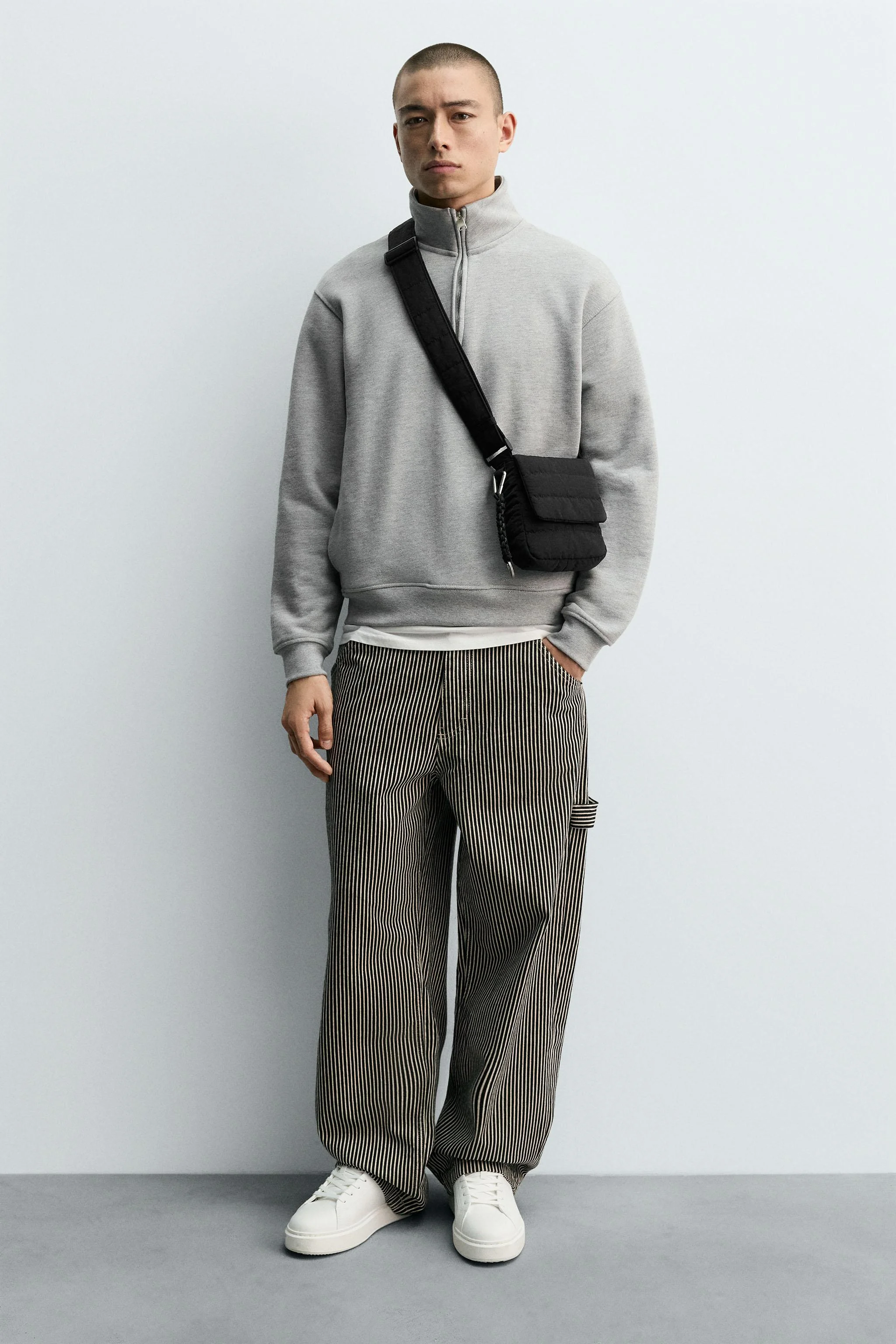 کیف رودوشی عمودی نایلونی طرح‌دار