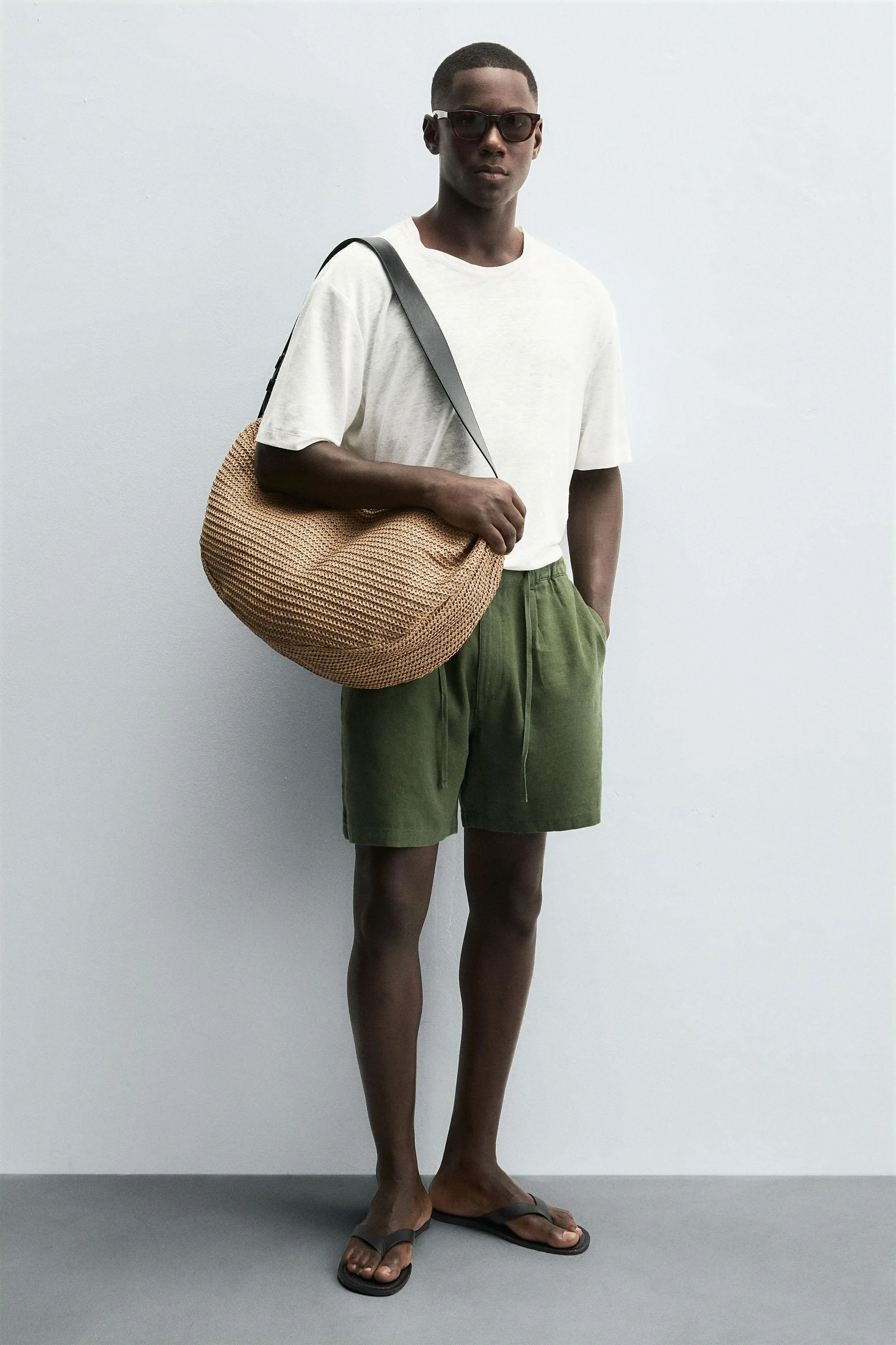 کیف دوشی با بافت حصیری