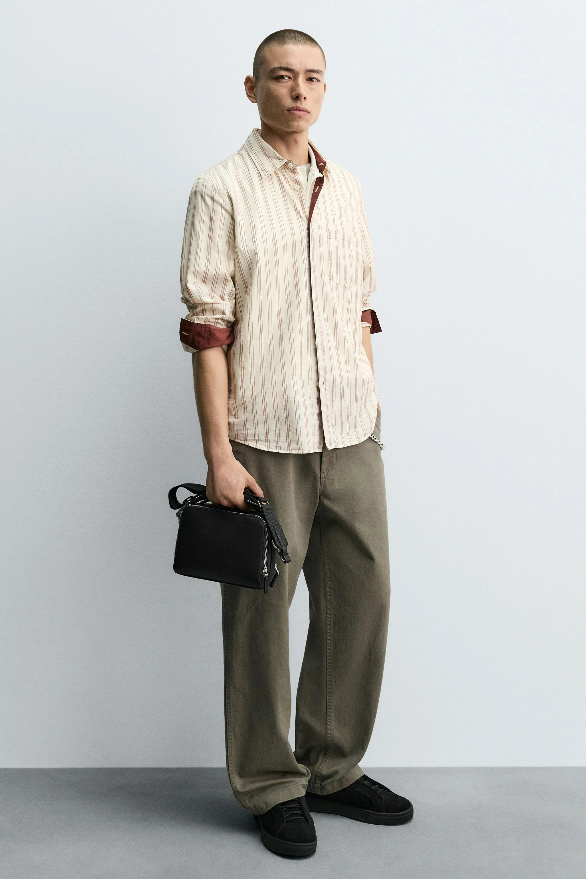 کیف دوشی بافت‌دار