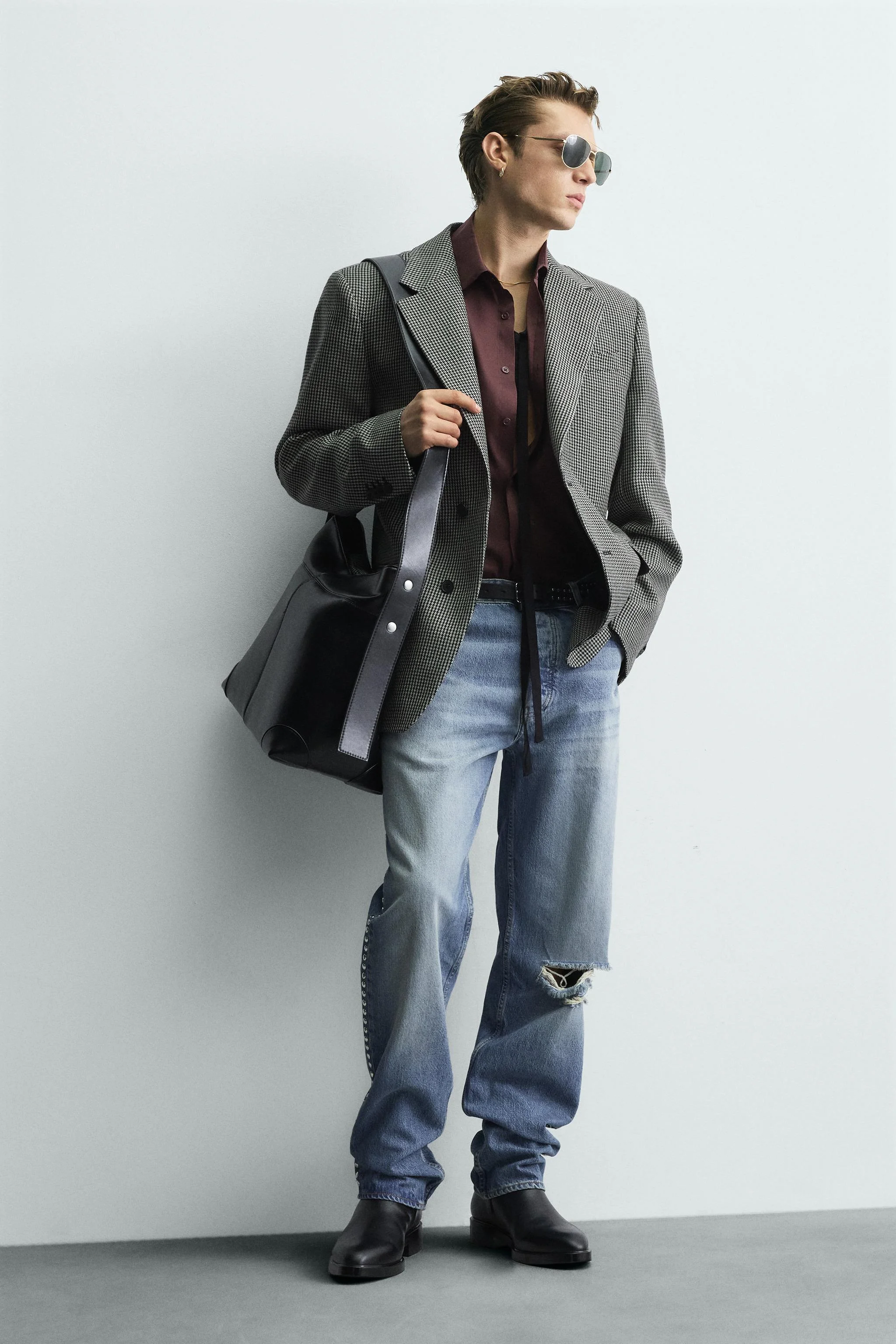 کیف دستی با دوخت تزیینی