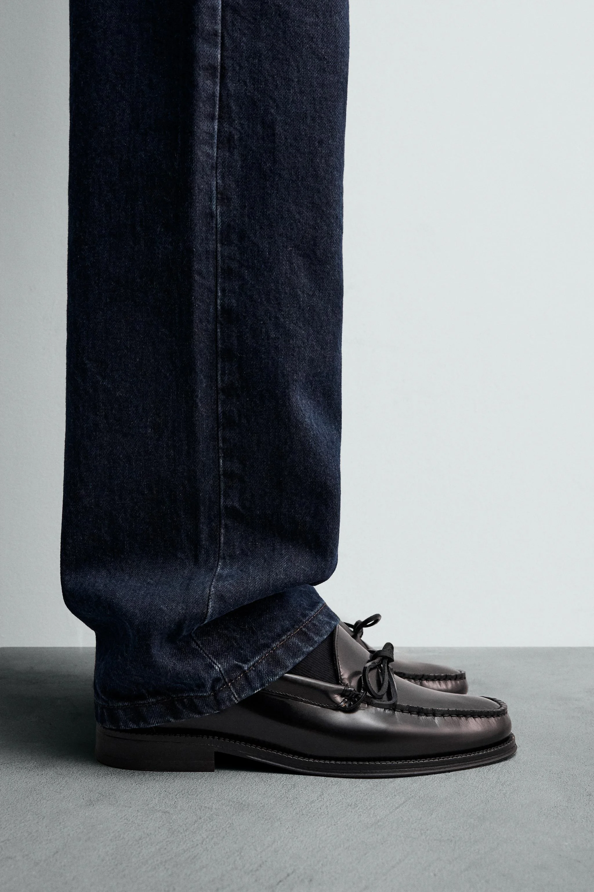 کفش کالج کمانی چرمی