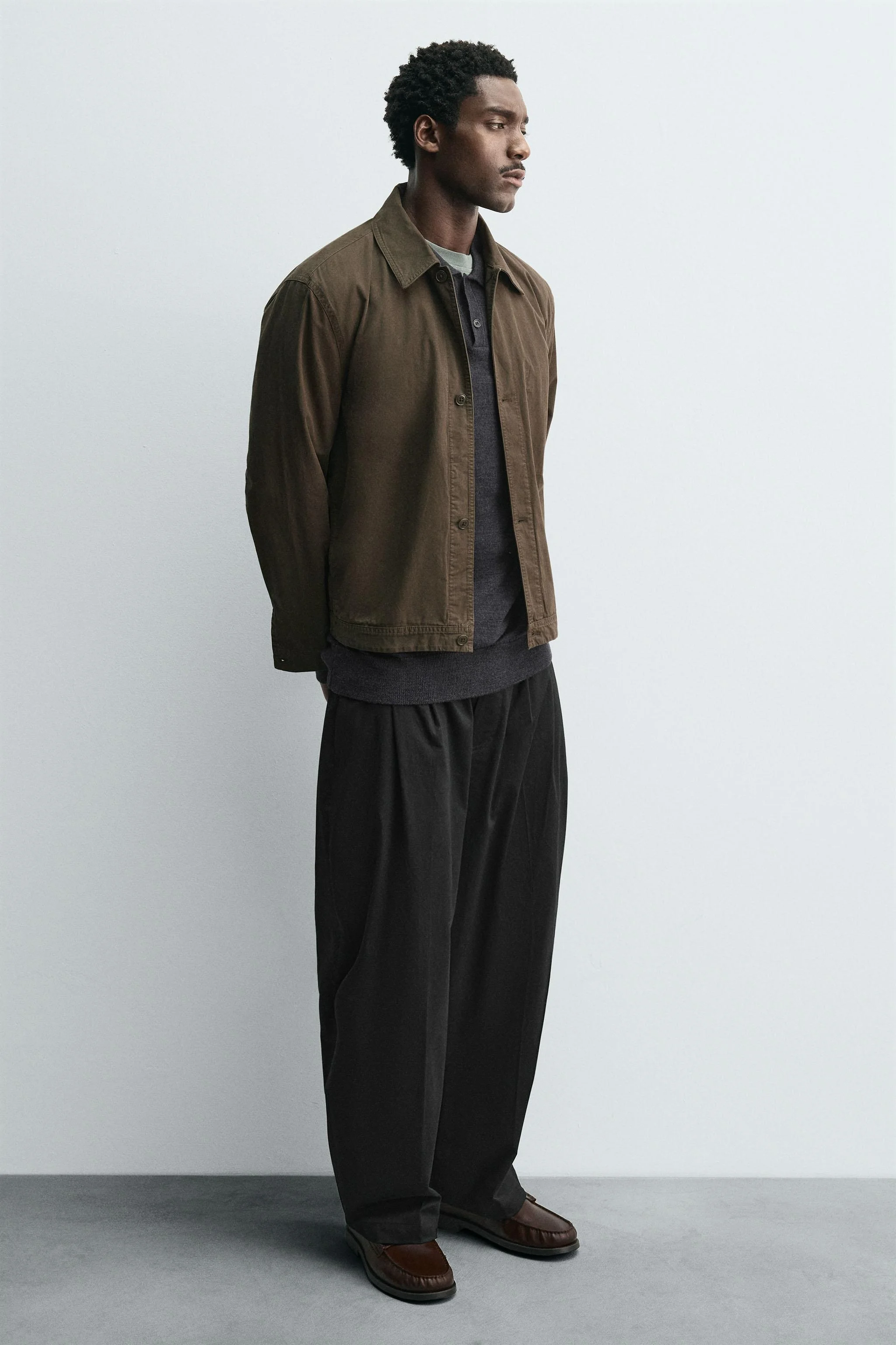 کفش کالج چرمی با جزئیات ماسک