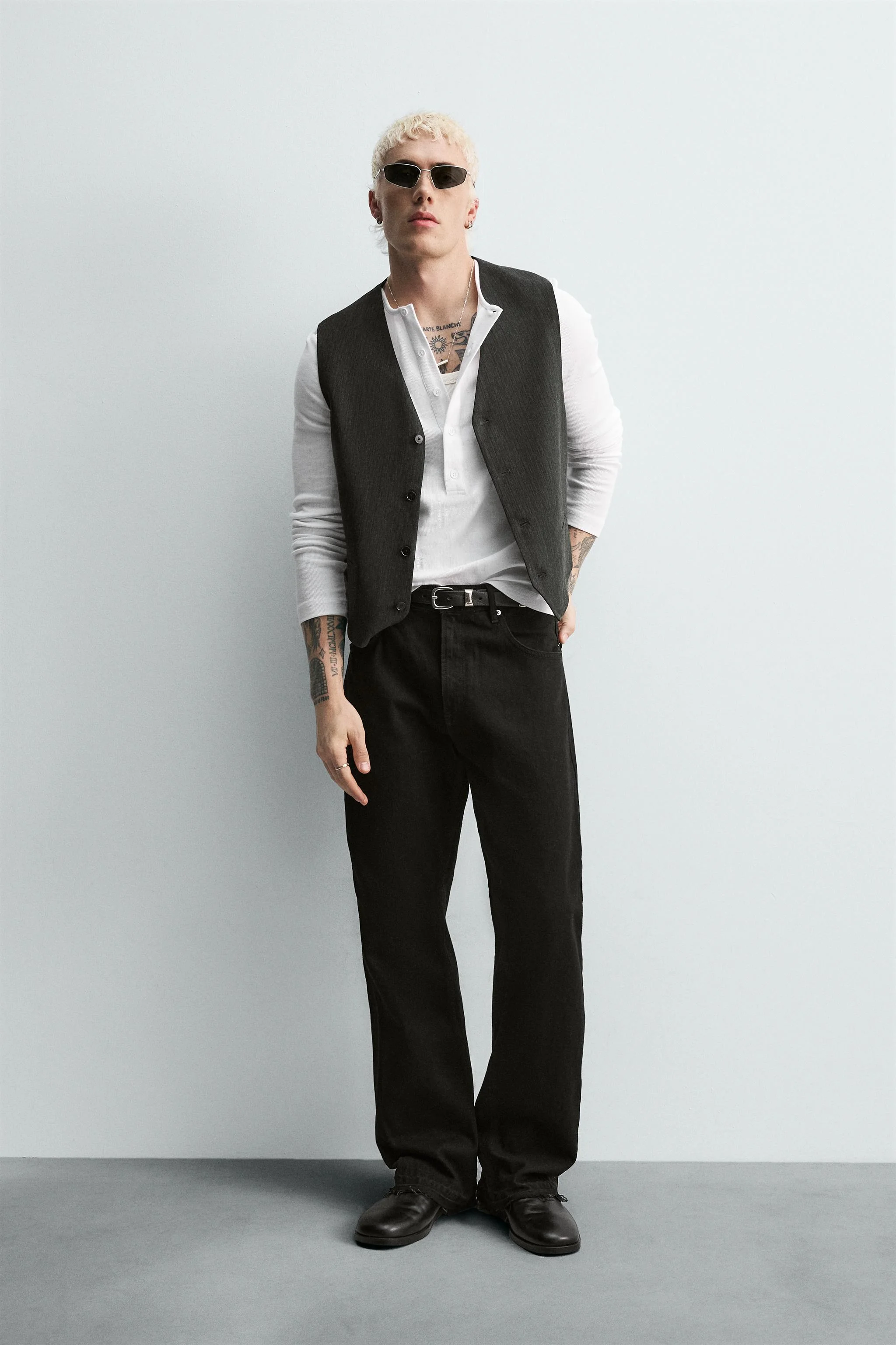 جلیقه خوش فرم با برش محدود