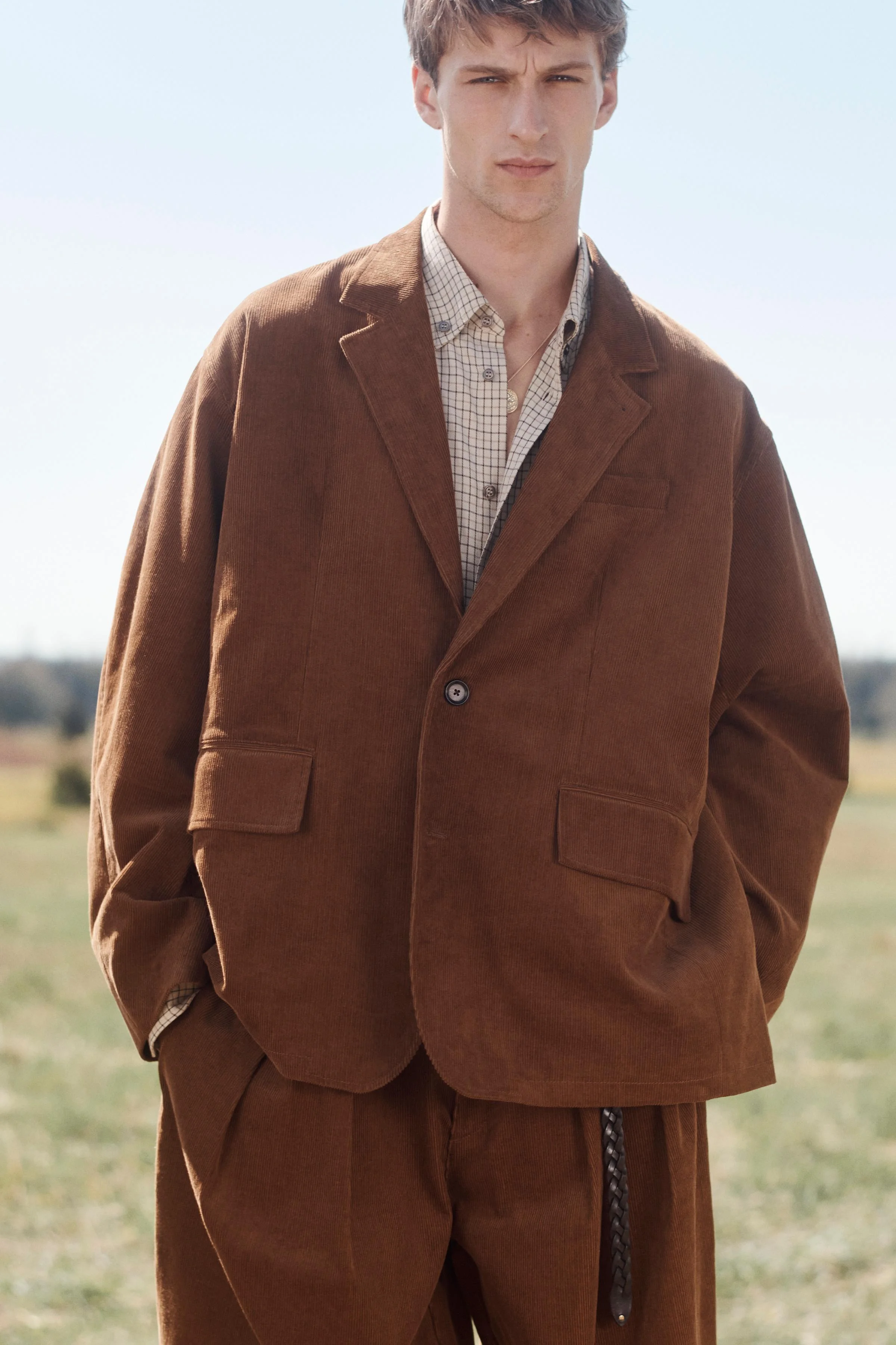 کت تک مخمل کبریتی با تن خور راحت و مدل محدود