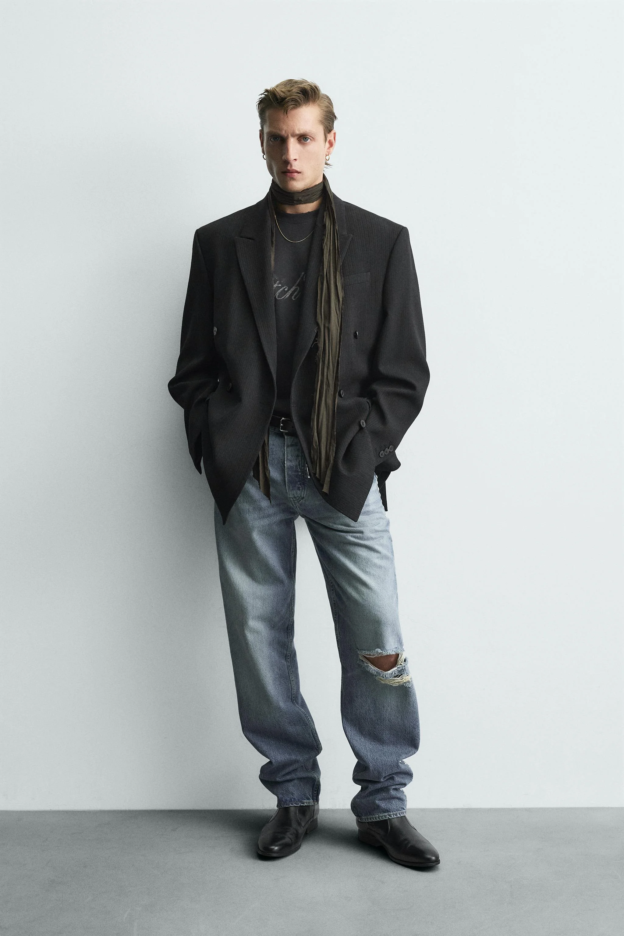 کت بلیزر راه راه دکمه دوبل با برش آزاد