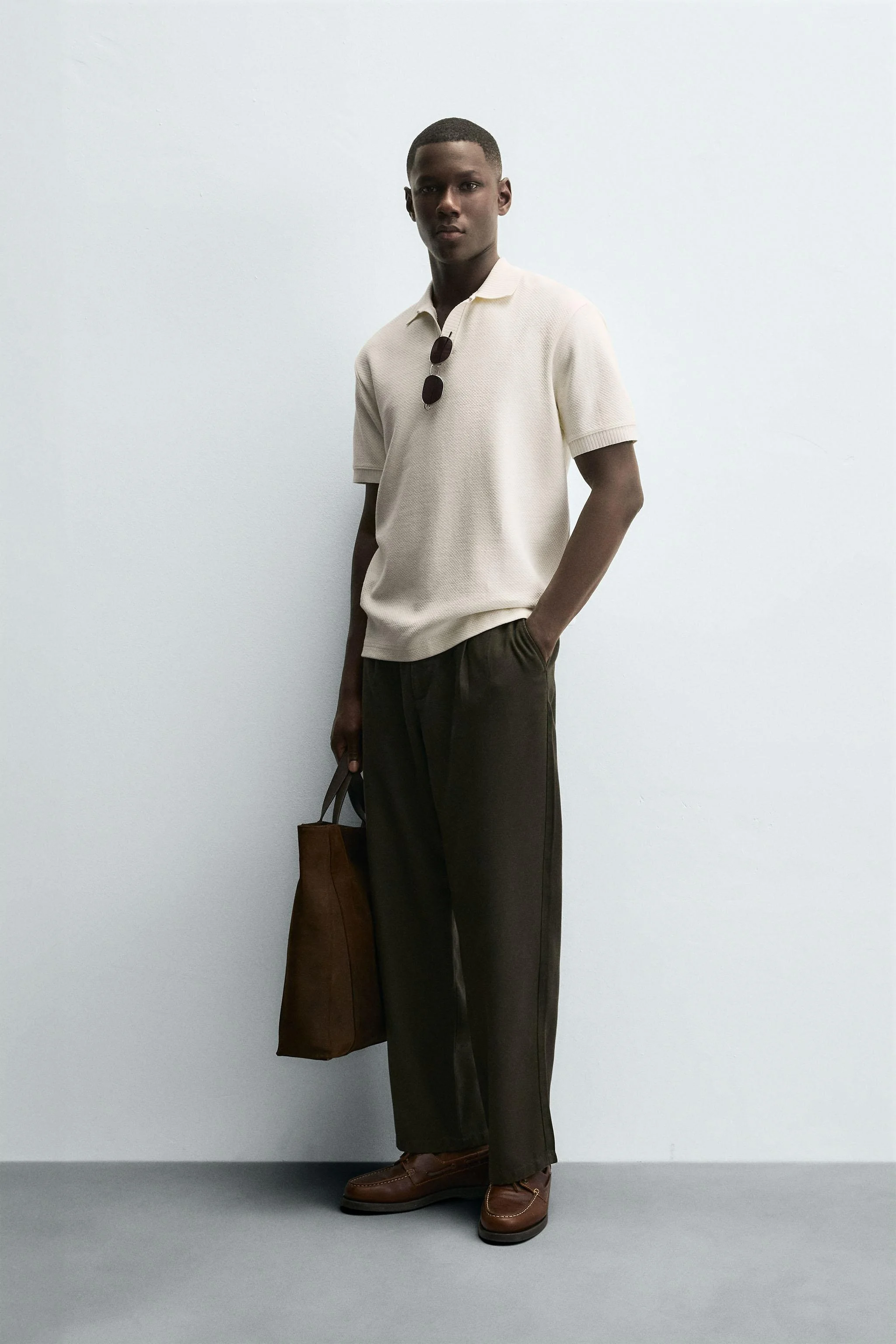 پولوشرت بافت‌دار با تن‌خور معمولی