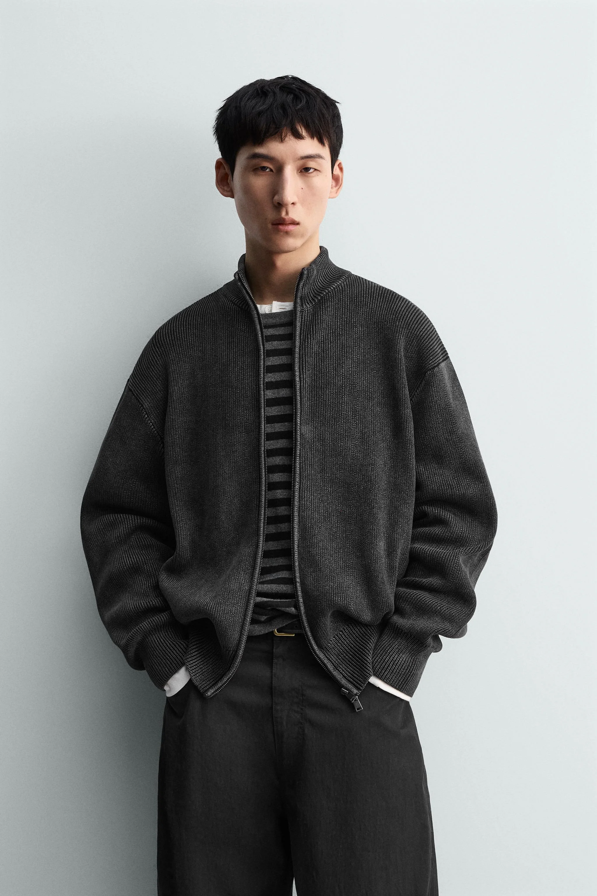 ژاکت کشباف بافت دار