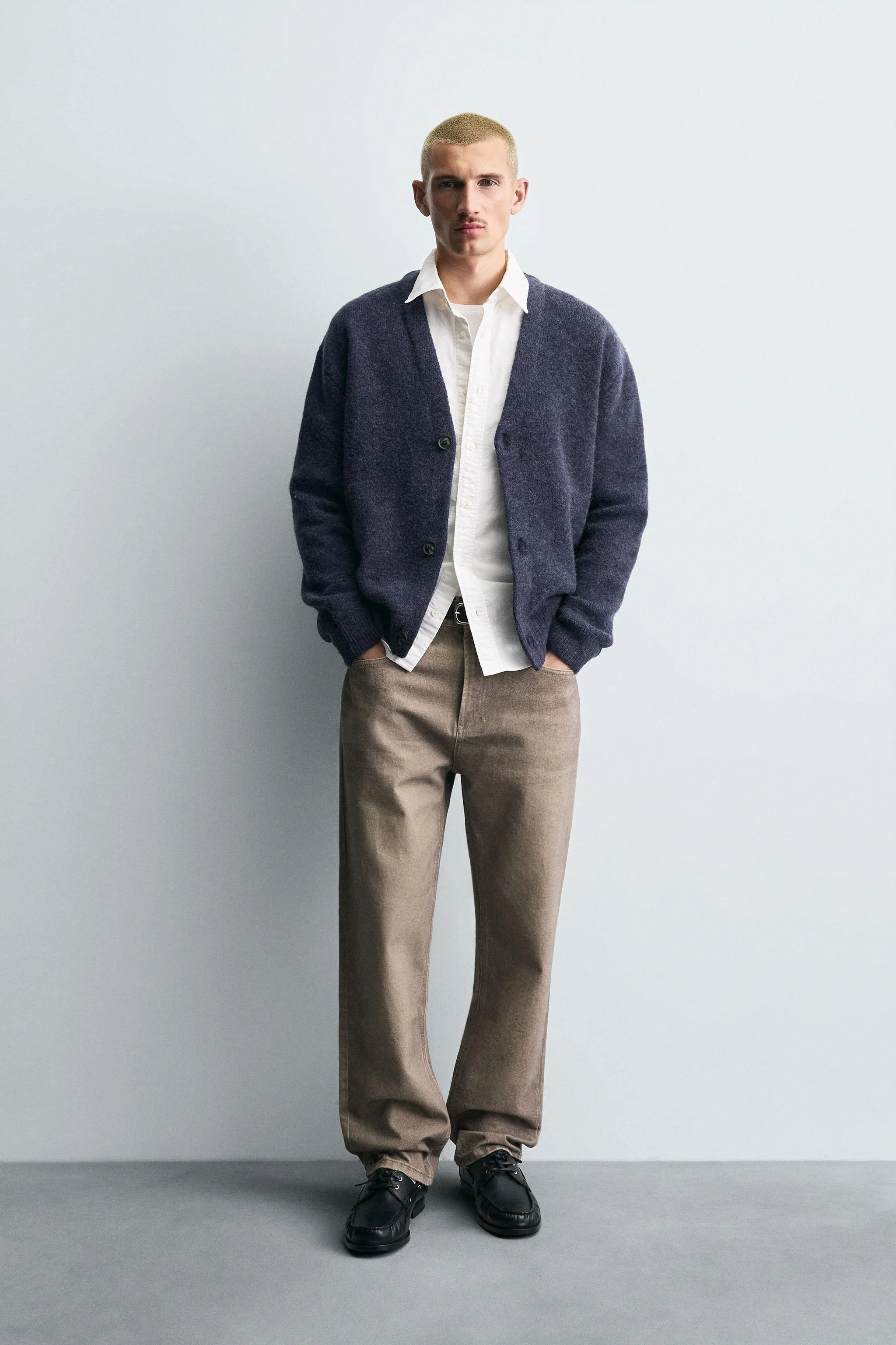 ژاکت بافتنی با بافت خاص ژاکت بافتنی با بافت خاص