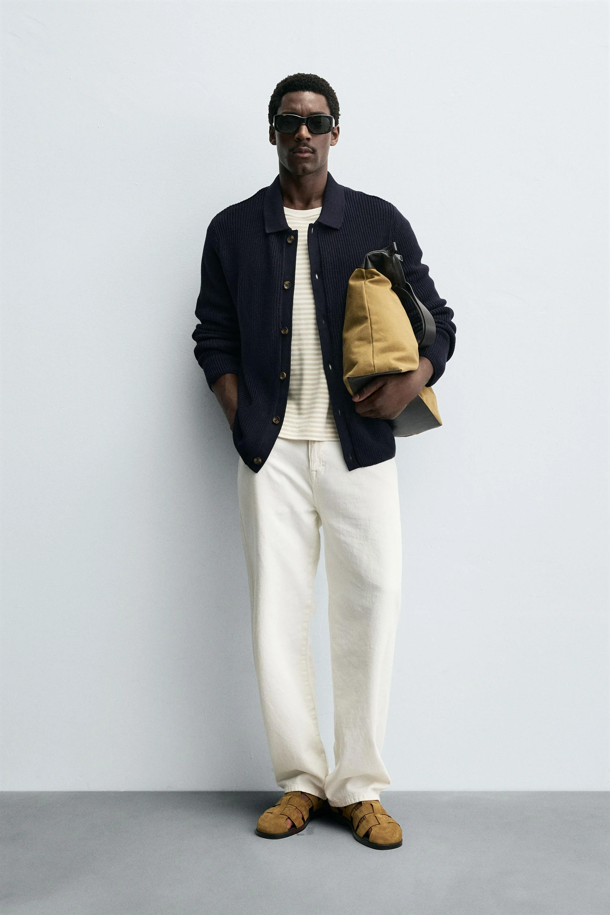 ژاکت کشباف دکمه دار