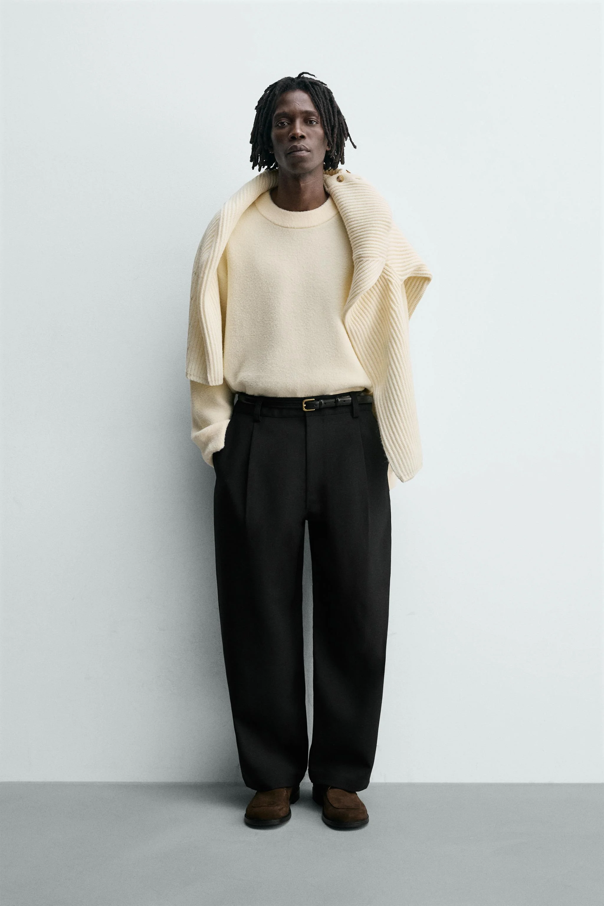 پلیور بافتنی با بافت خاص و تن خور راحت