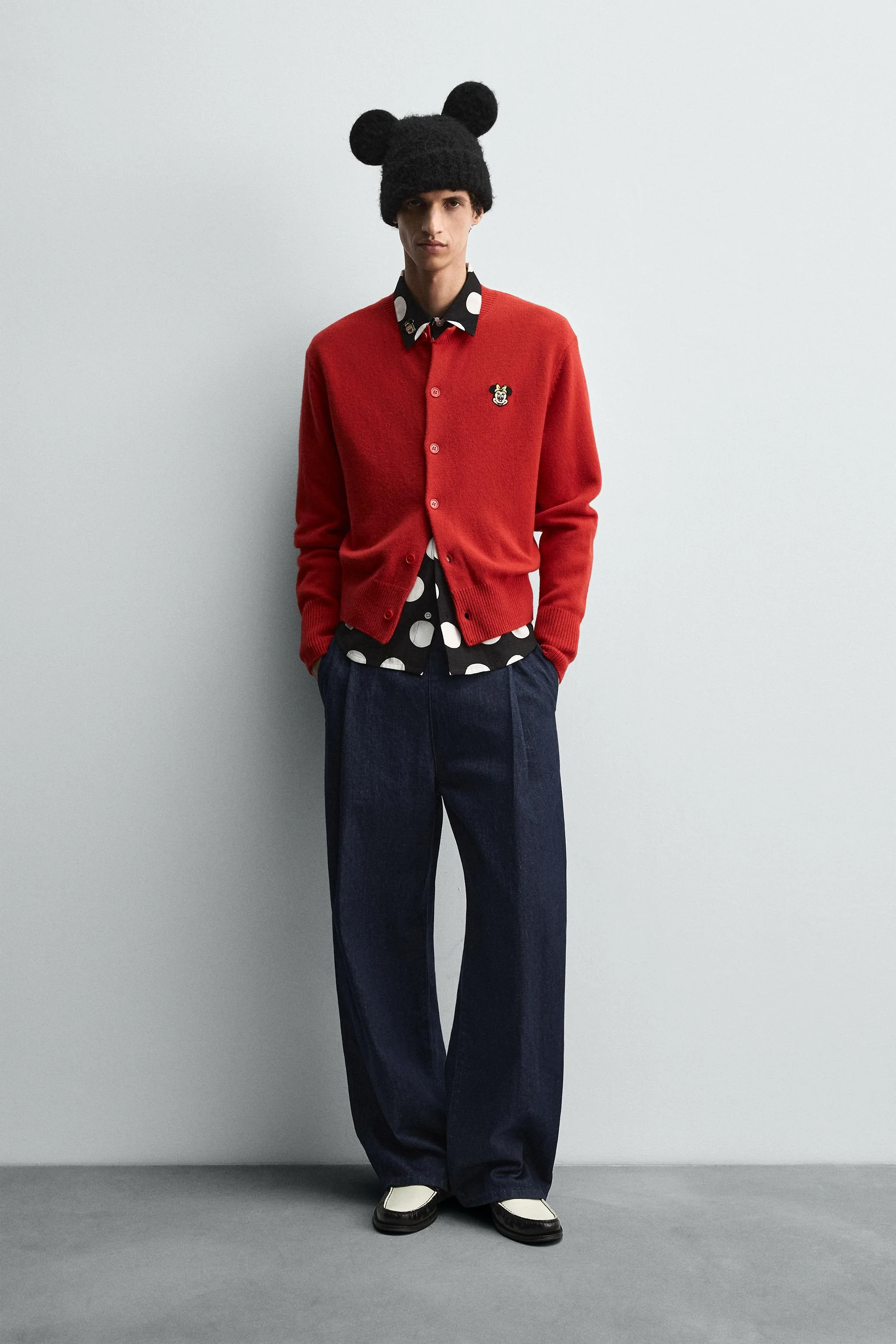 ژاکت بافتنی طرح مینی موس، همکاری هری لمبرت برای زارا و دیزنی ژاکت بافتنی طرح مینی موس، همکاری هری لمبرت برای زارا و دیزنی