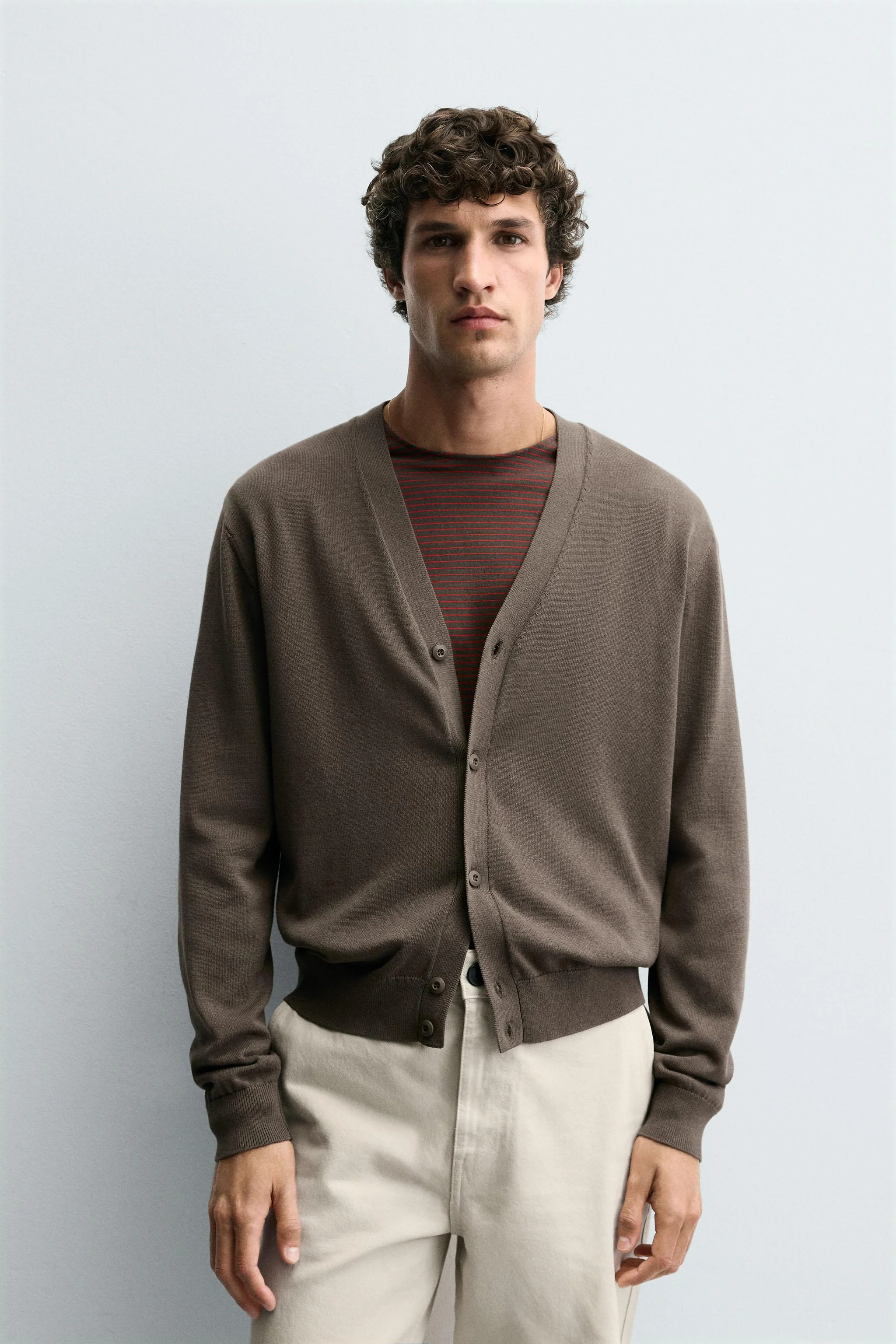 ژاکت بافتنی سبک وزن با بافت خاص