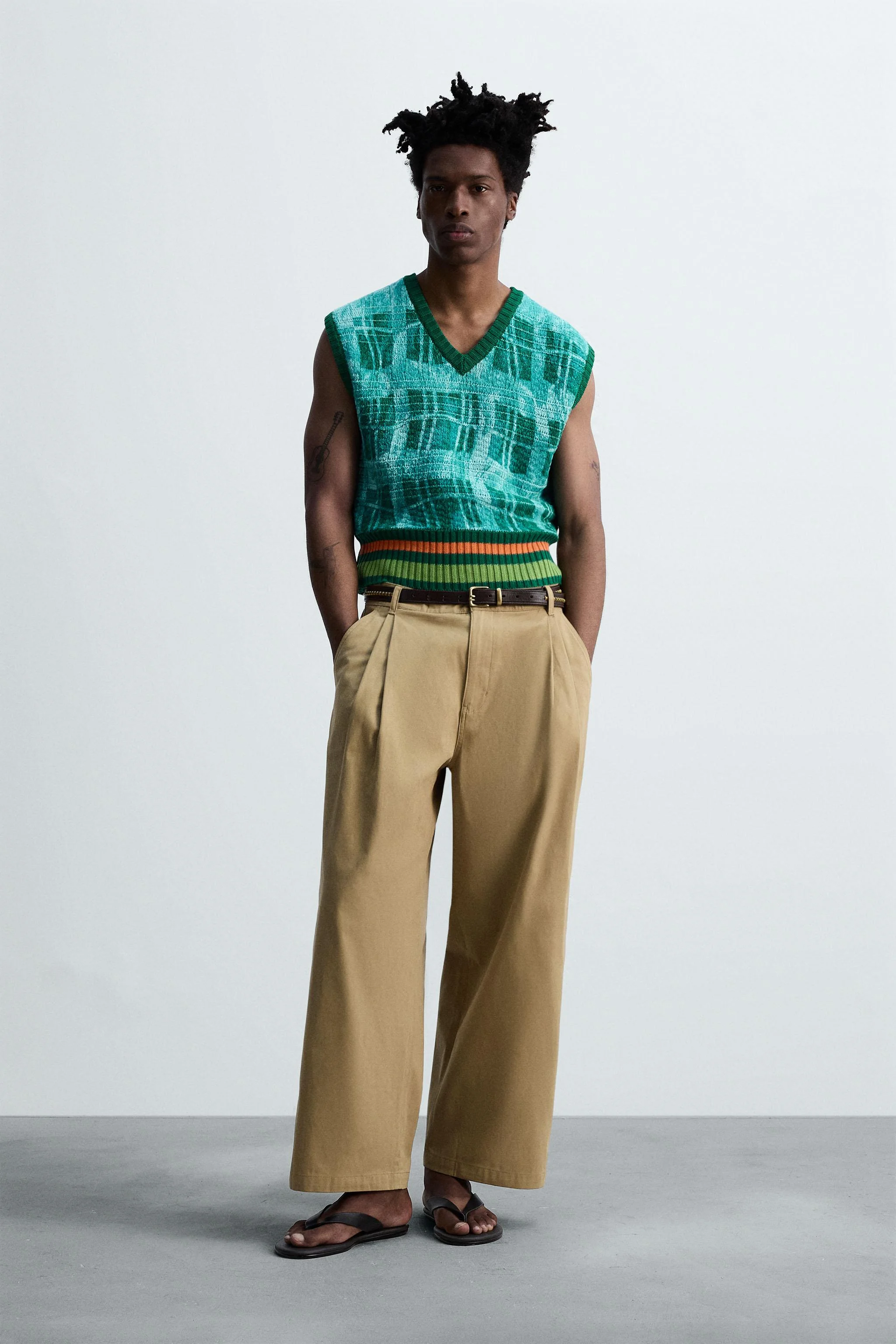 جلیقه بافتنی طرح‌دار © OTIS KWAME KYE QUAICOE