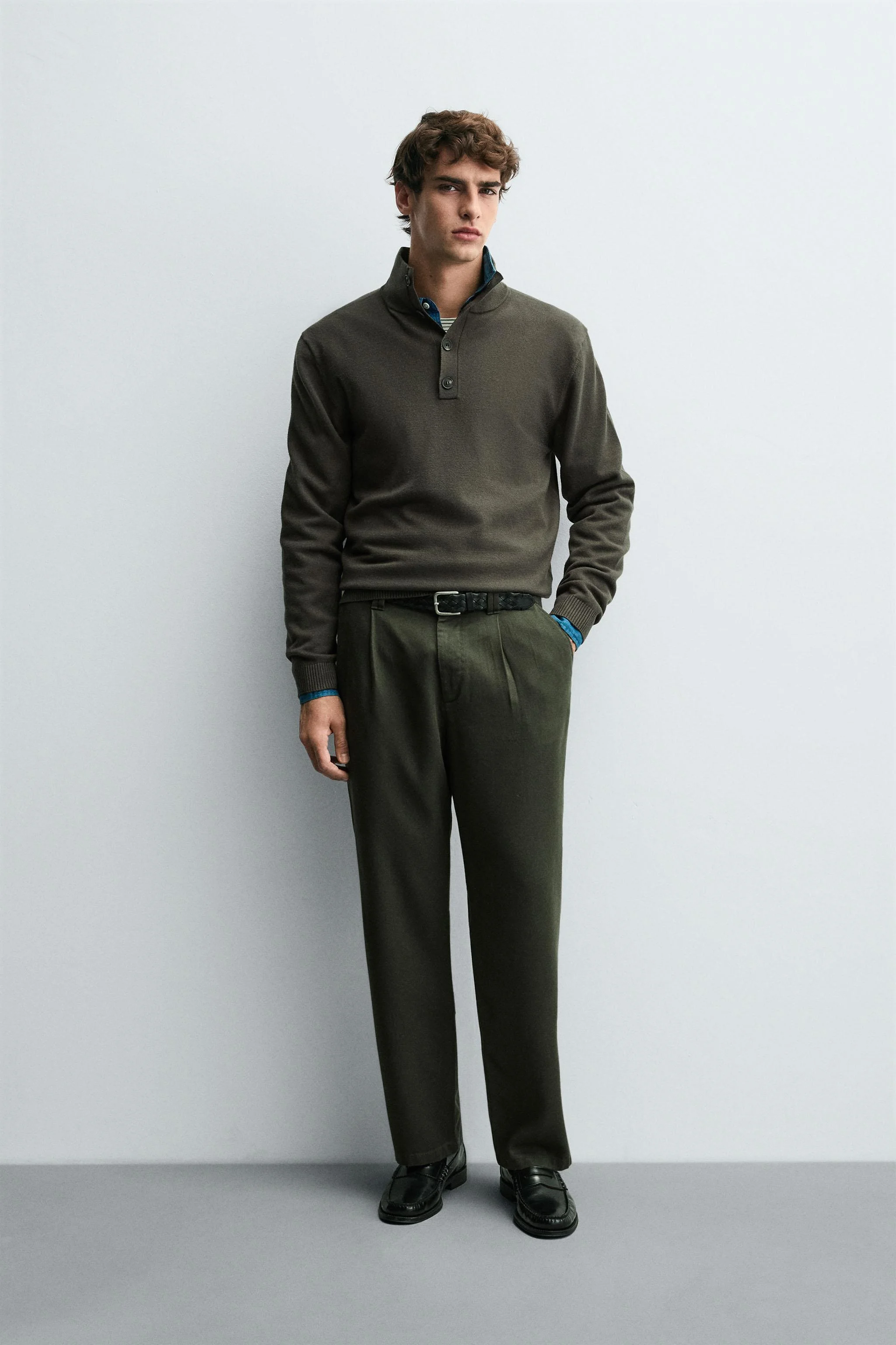 پلیور یقه ایستاده دکمه دار