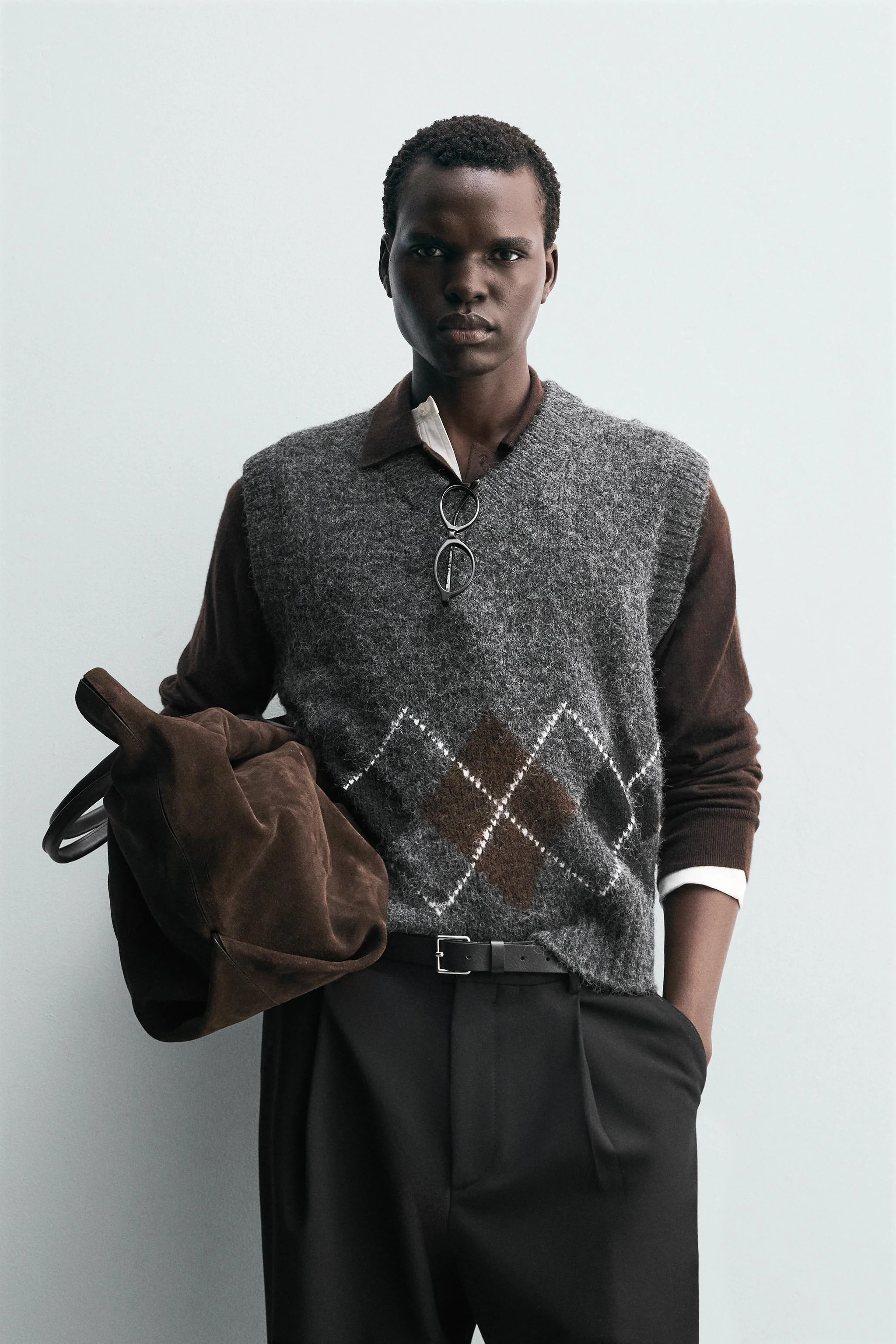 جلیقه بافتنی ژاکارد لوزی جلیقه بافتنی ژاکارد لوزی