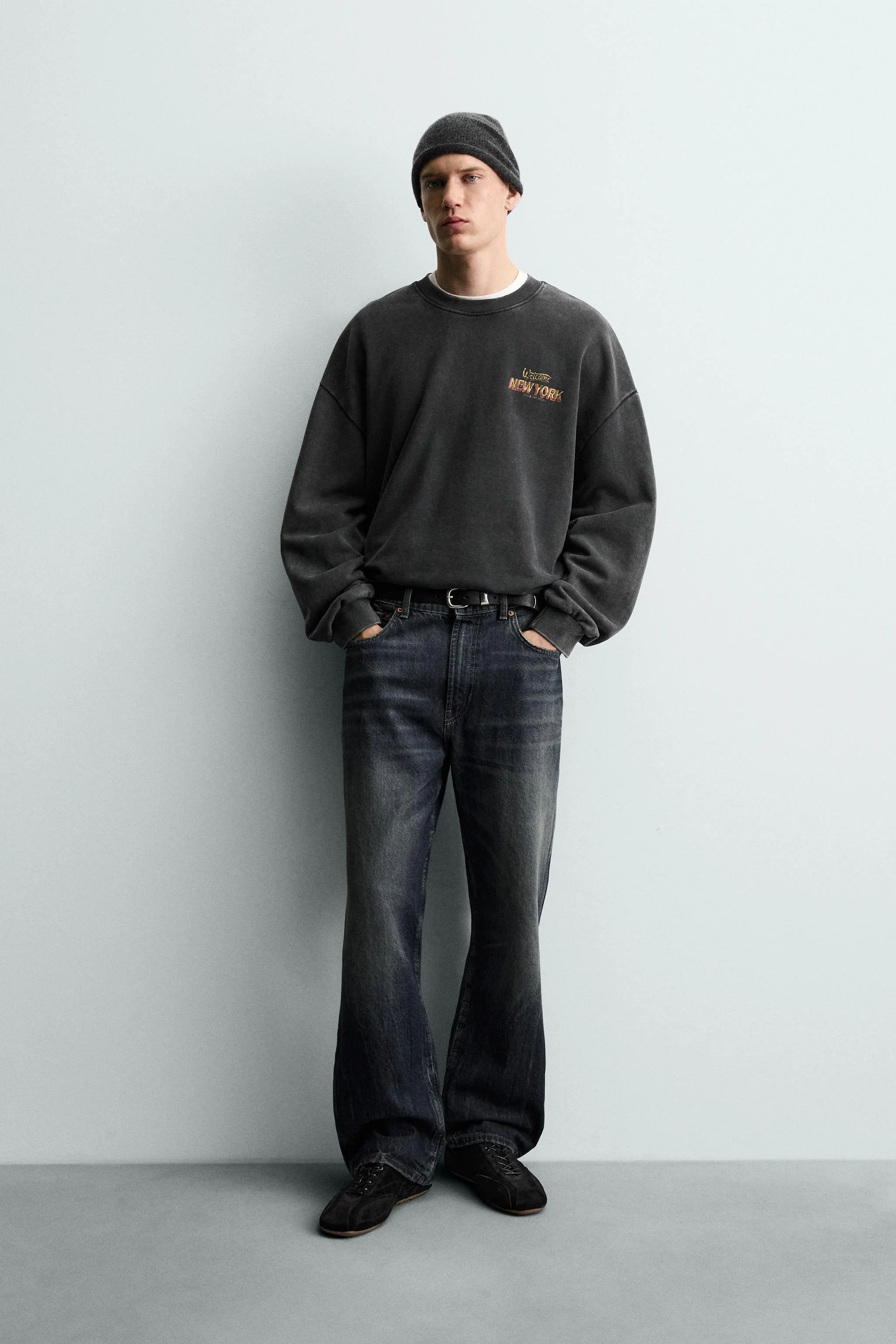 سویشرت شسته شده با چاپ نوشته