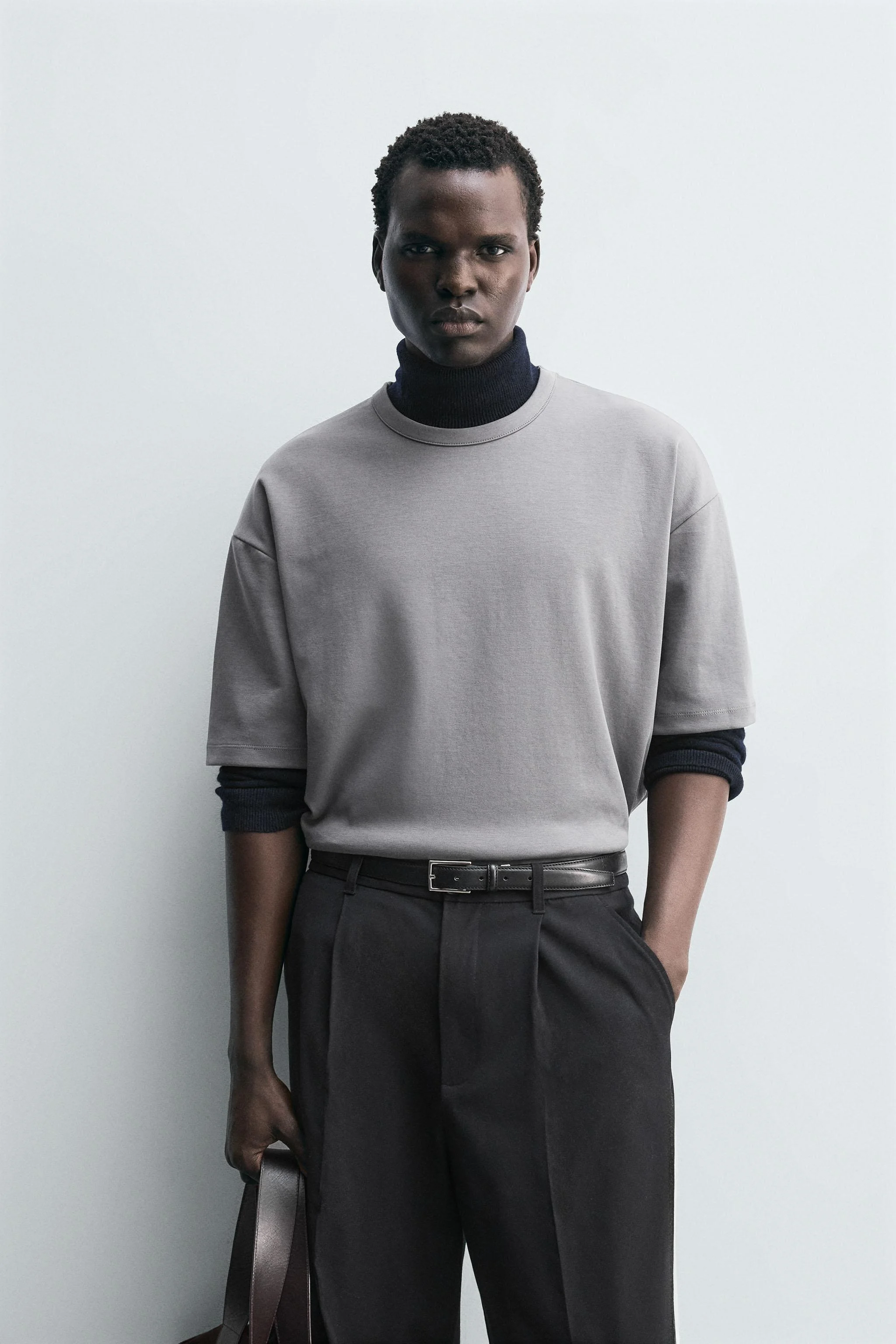 تی شرت با تکه دوزی متضاد