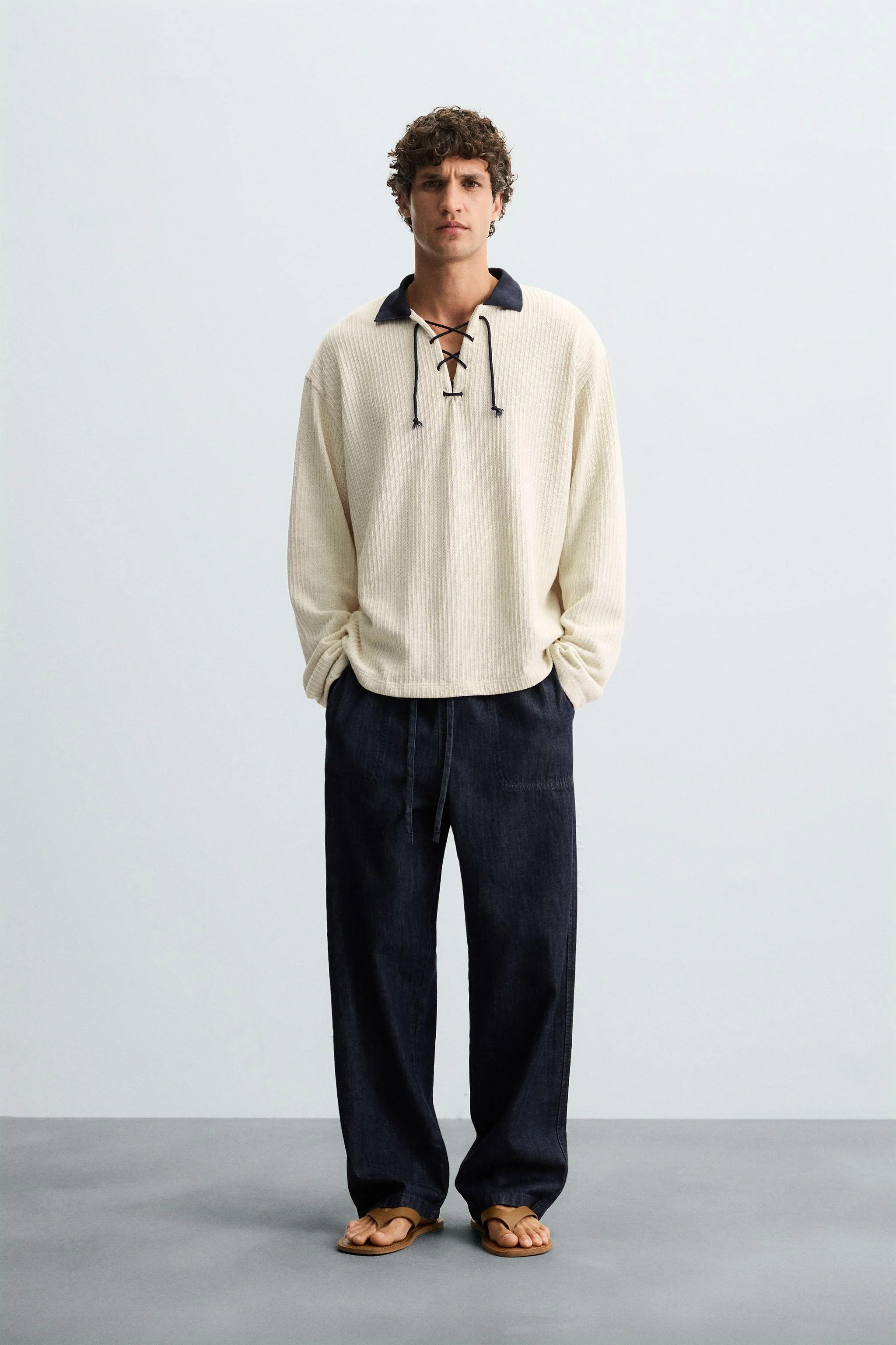 سویشرت بافت دار با بند کشی سویشرت بافت دار با بند کشی