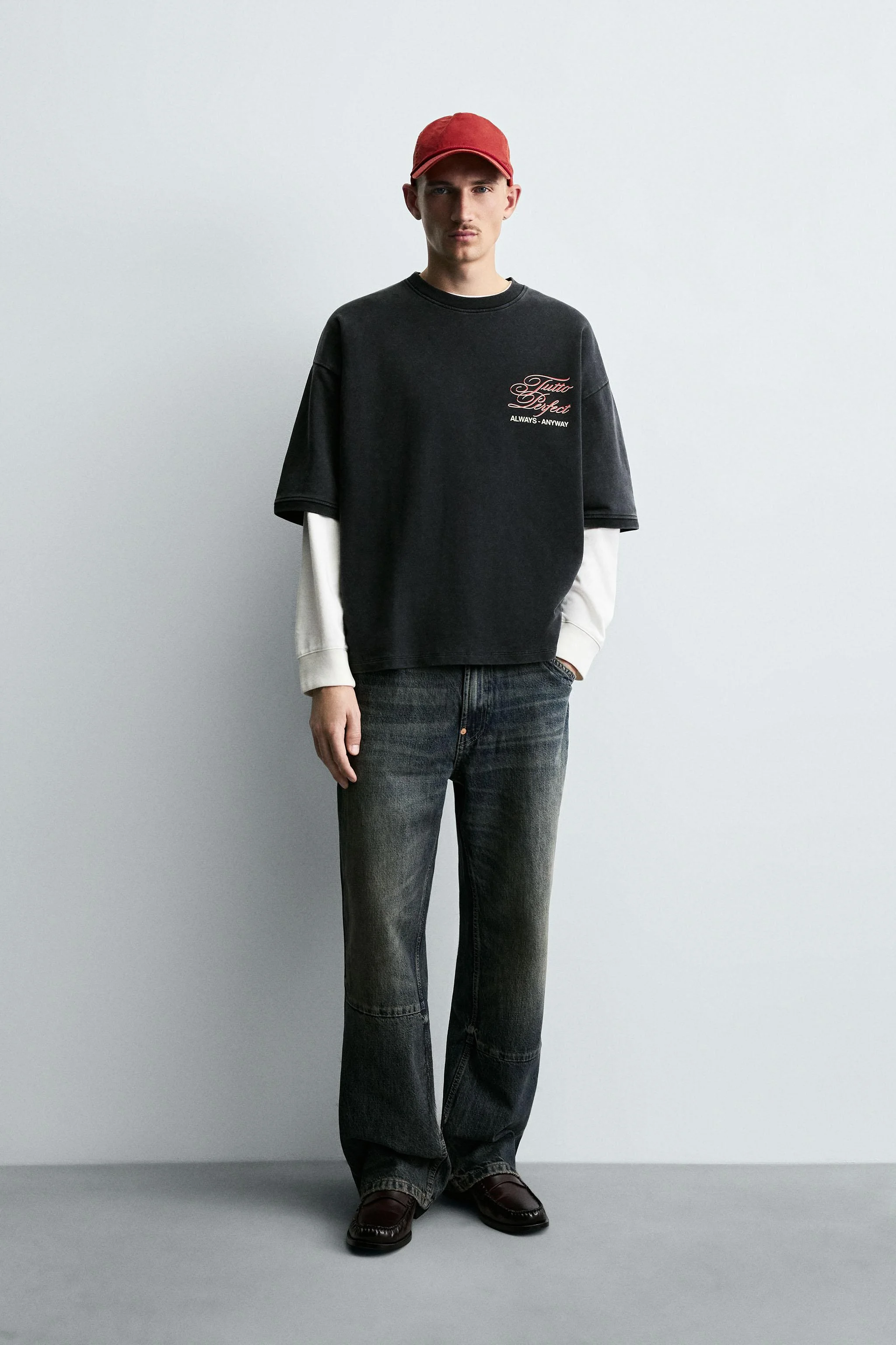 سویشرت طرح‌دار با نوشته چاپی