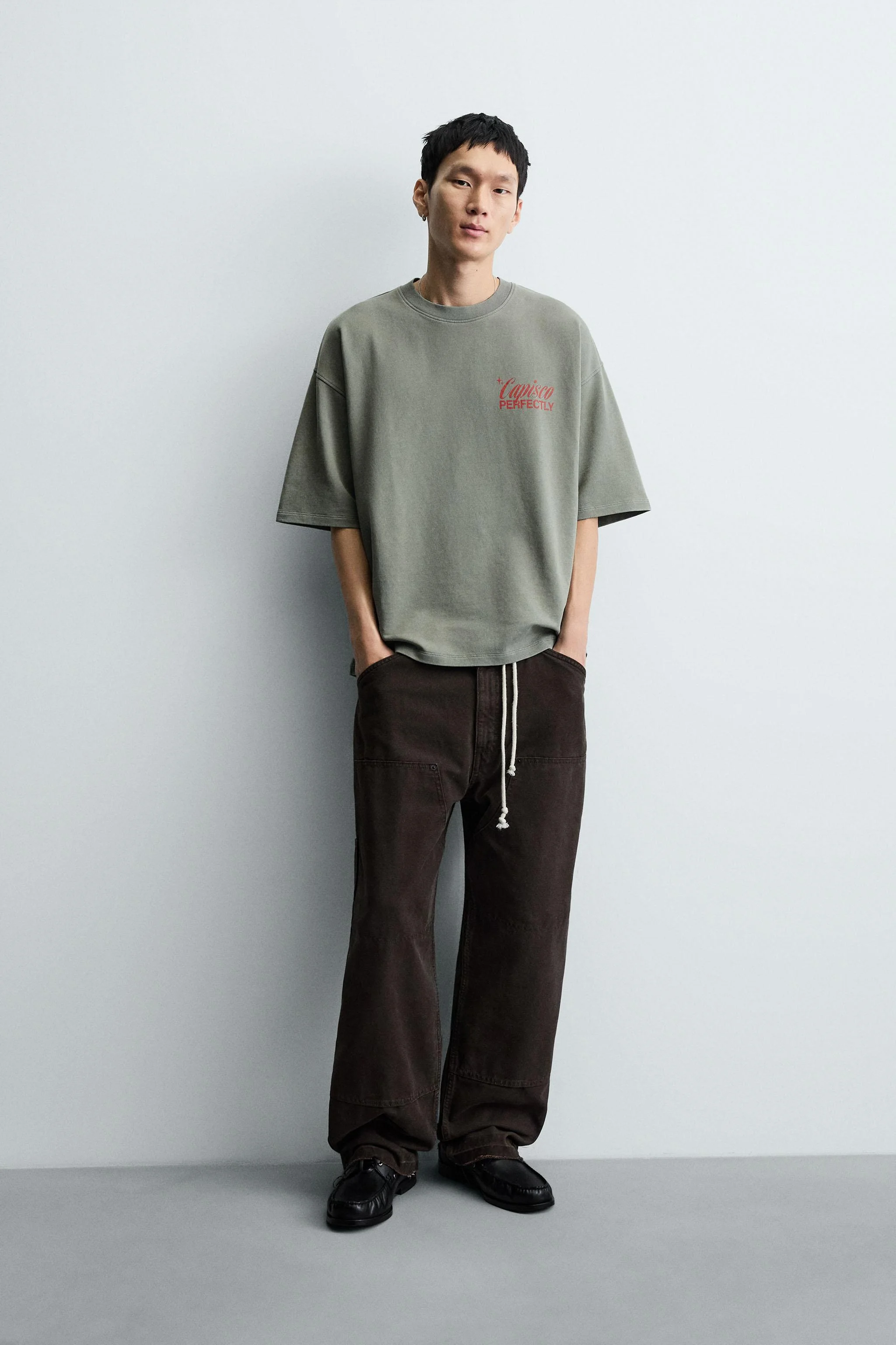 سویشرت طرح‌دار با نوشته چاپی